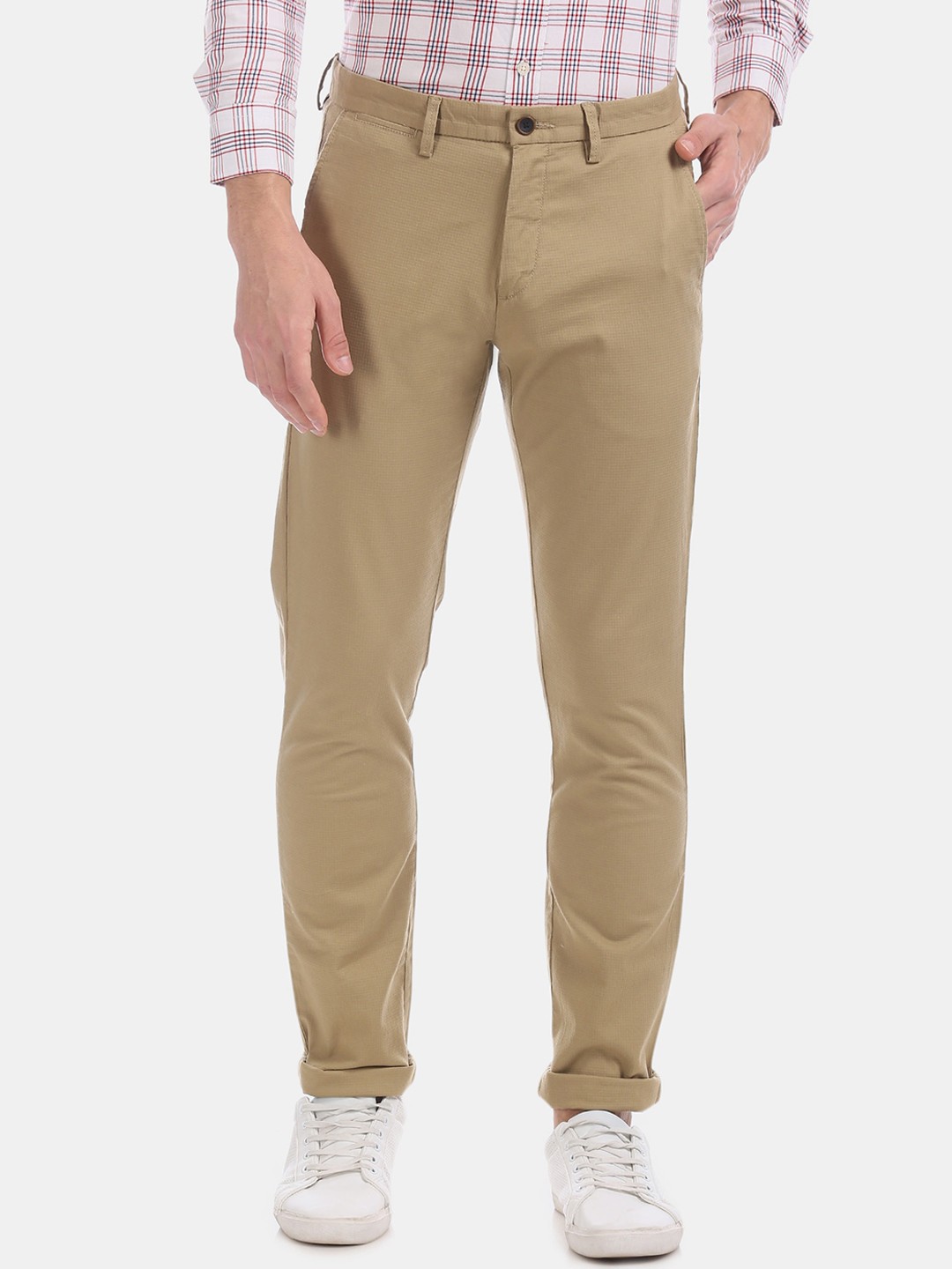 

Arrow Sport Men Beige Slim Fit Solid Regular Trousers