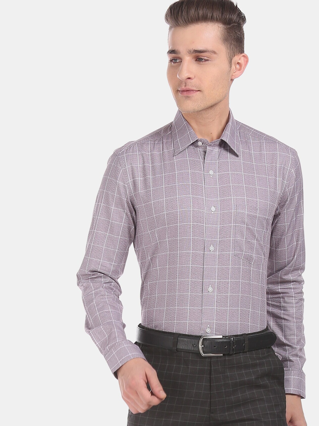 Arrow Men Grey & White Slim Fit Checked Casual Shirt