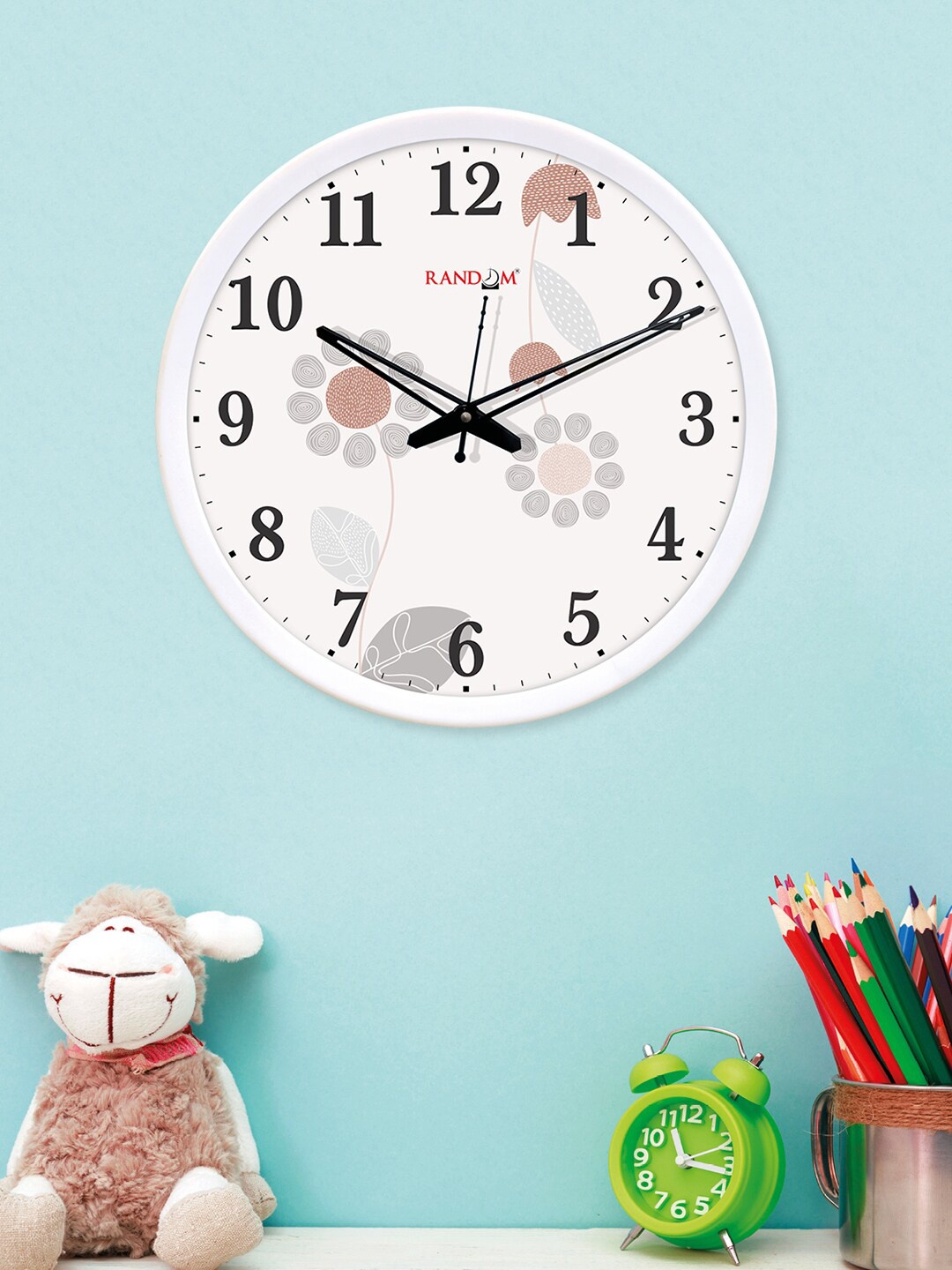 

RANDOM White & Grey Beautiful Flower Hand Made Art 12 Inch Dial Analogue Wall Clock