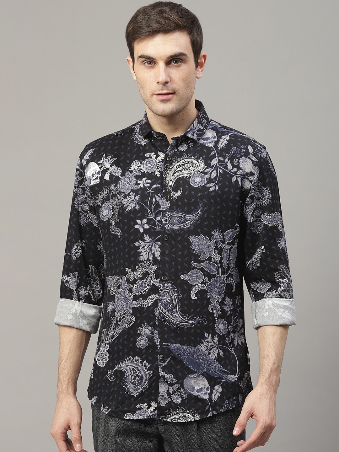 

LINDBERGH Men Black & Navy Blue Regular Fit Printed Casual Shirt