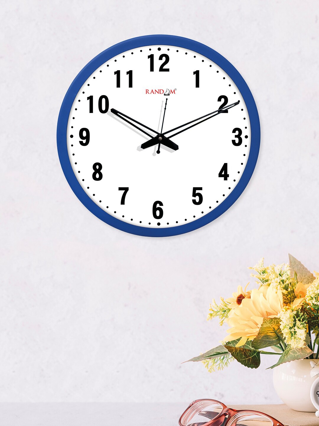 

RANDOM Blue & White Semi Bold Font Round Shaped Wall Clock