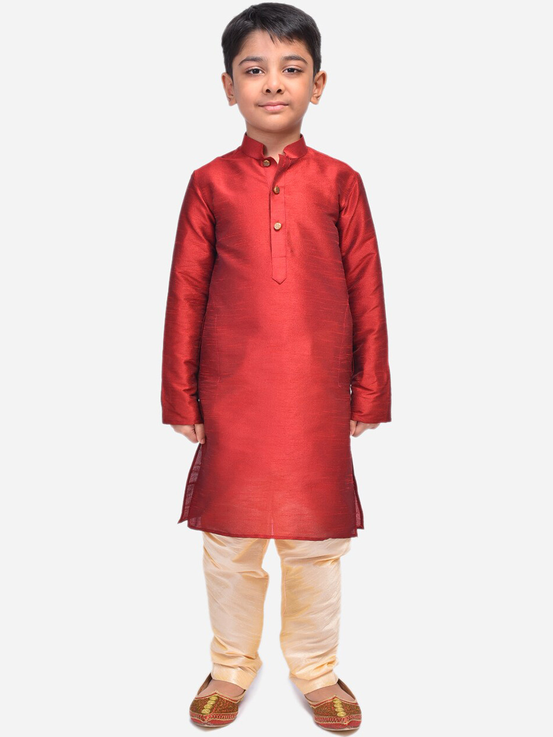 

NAMASKAR Boys Solid Dupion Silk Kurta, Maroon