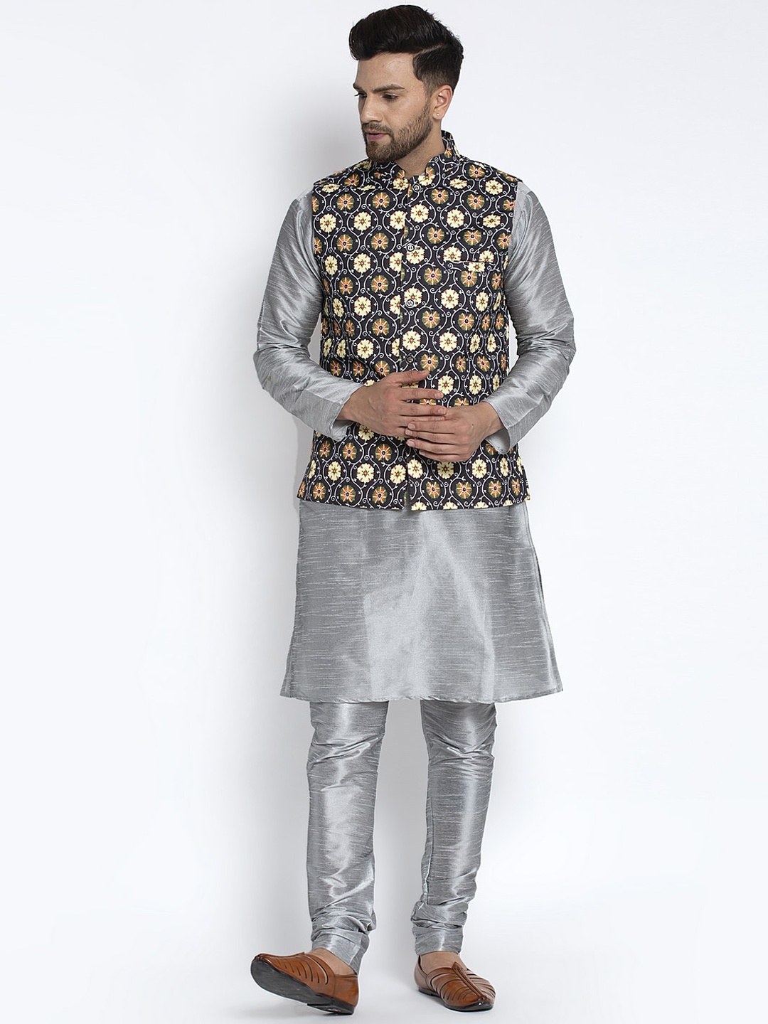 

Benstoke Men Grey & Blue Solid Kurta with Pyjamas