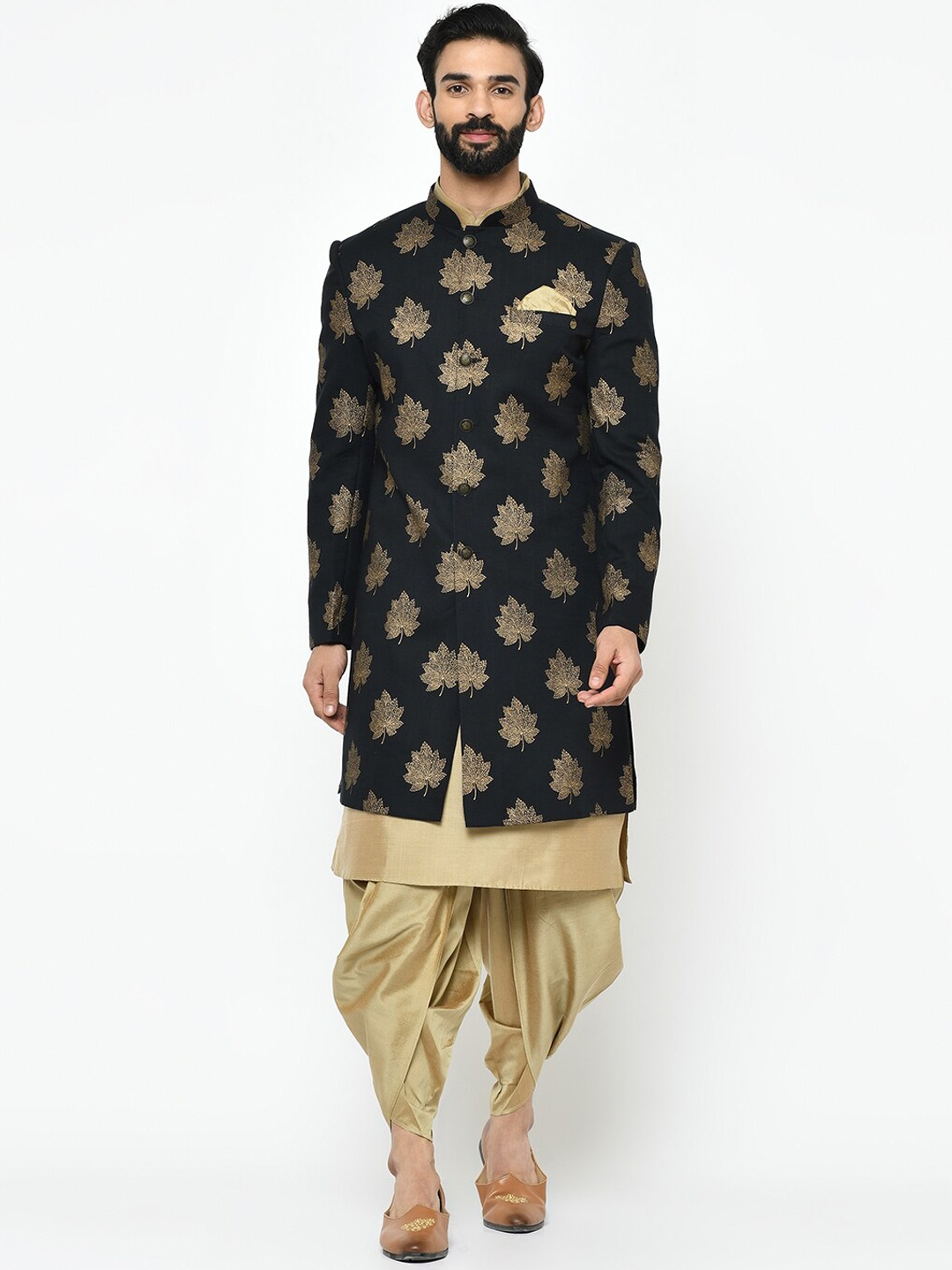 

Vartah Men Black & Gold-Coloured Printed Sherwani Set