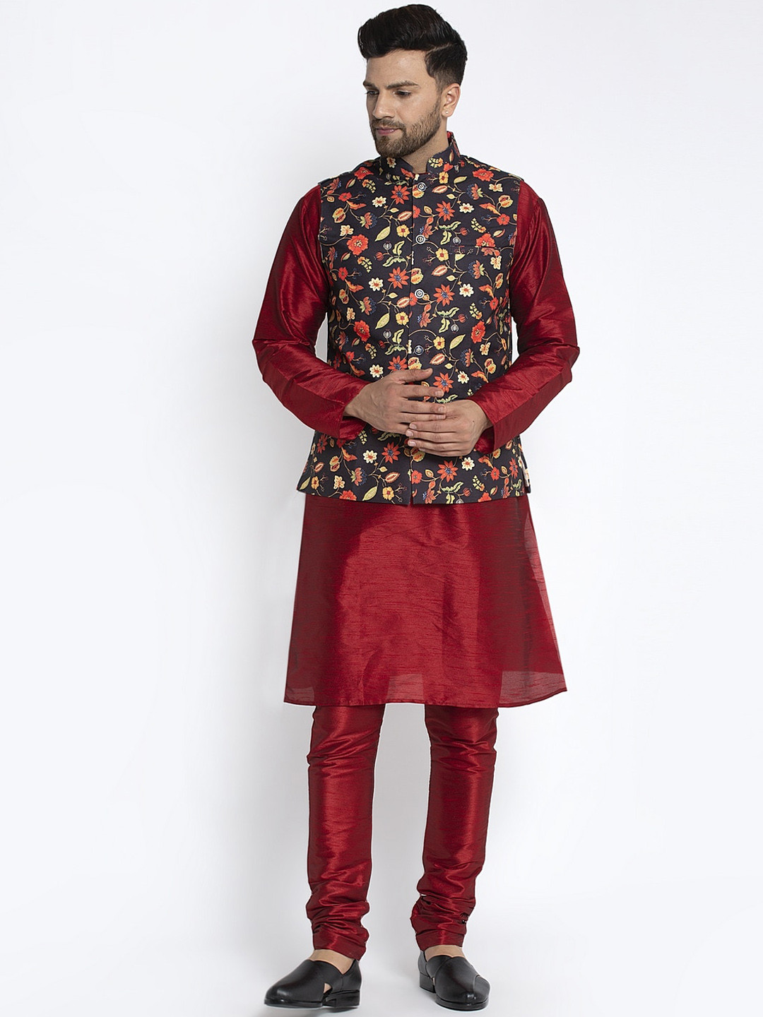 

Benstoke Men Maroon & Navy Blue Solid Kurta with Pyjamas & Nehru Jacket