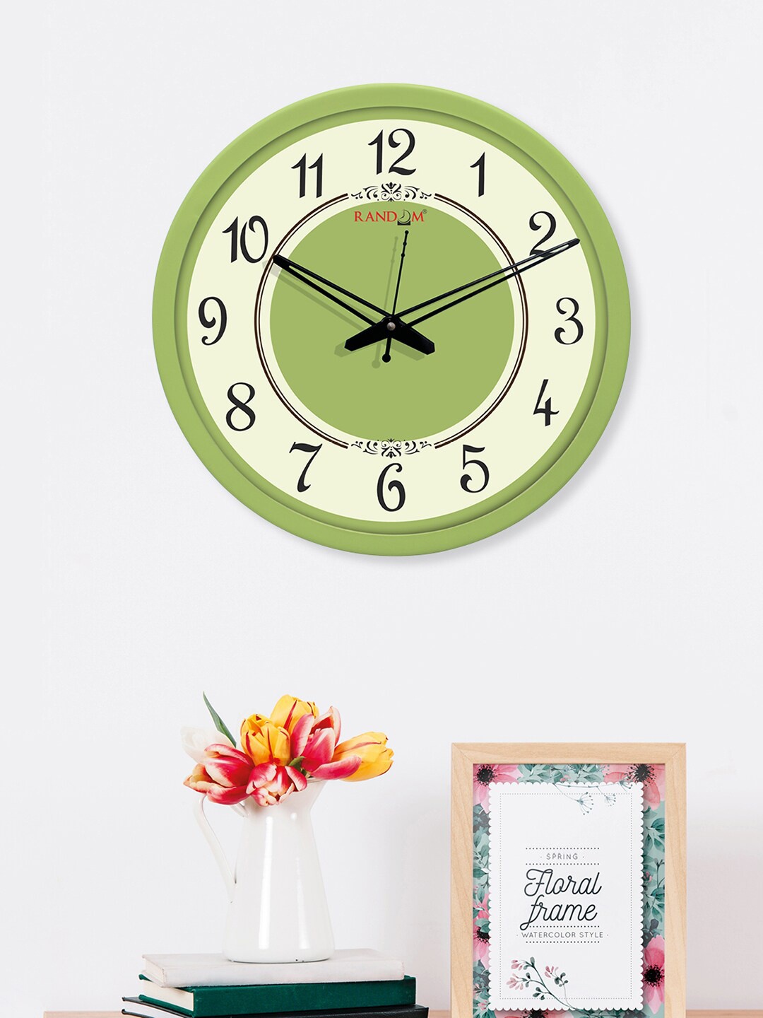 

RANDOM Green Solid 30.48 cm Analogue Wall Clock