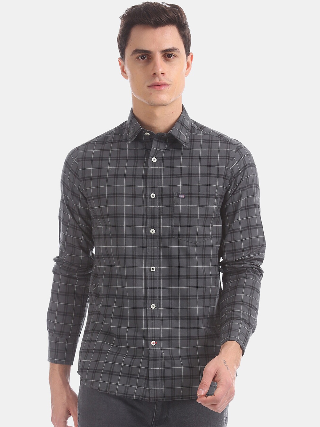 

Arrow Sport Men Grey & Black Regular Fit Checked Casual Shirt