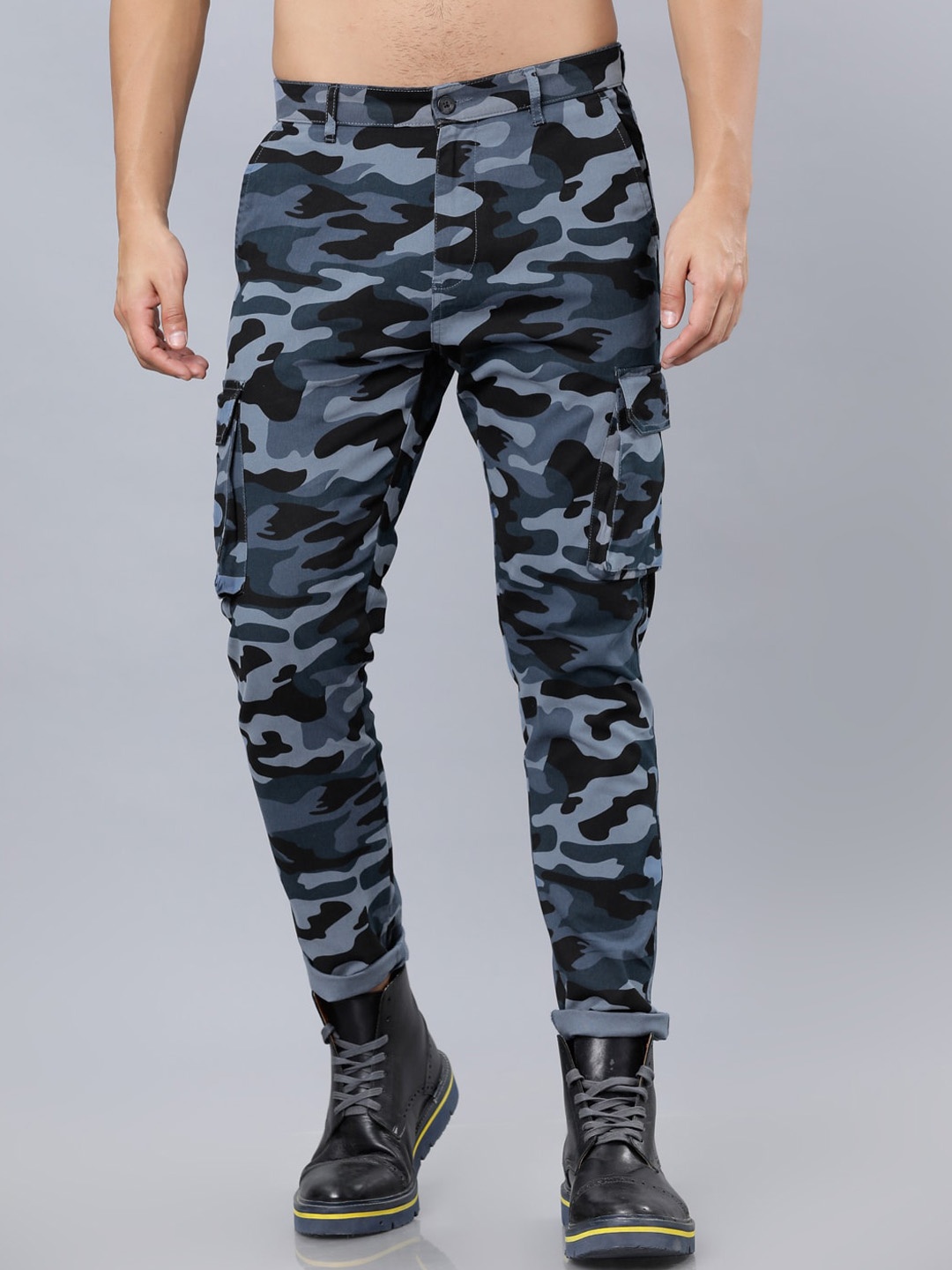 

HIGHLANDER Men Blue Slim Fit Printed Cargos