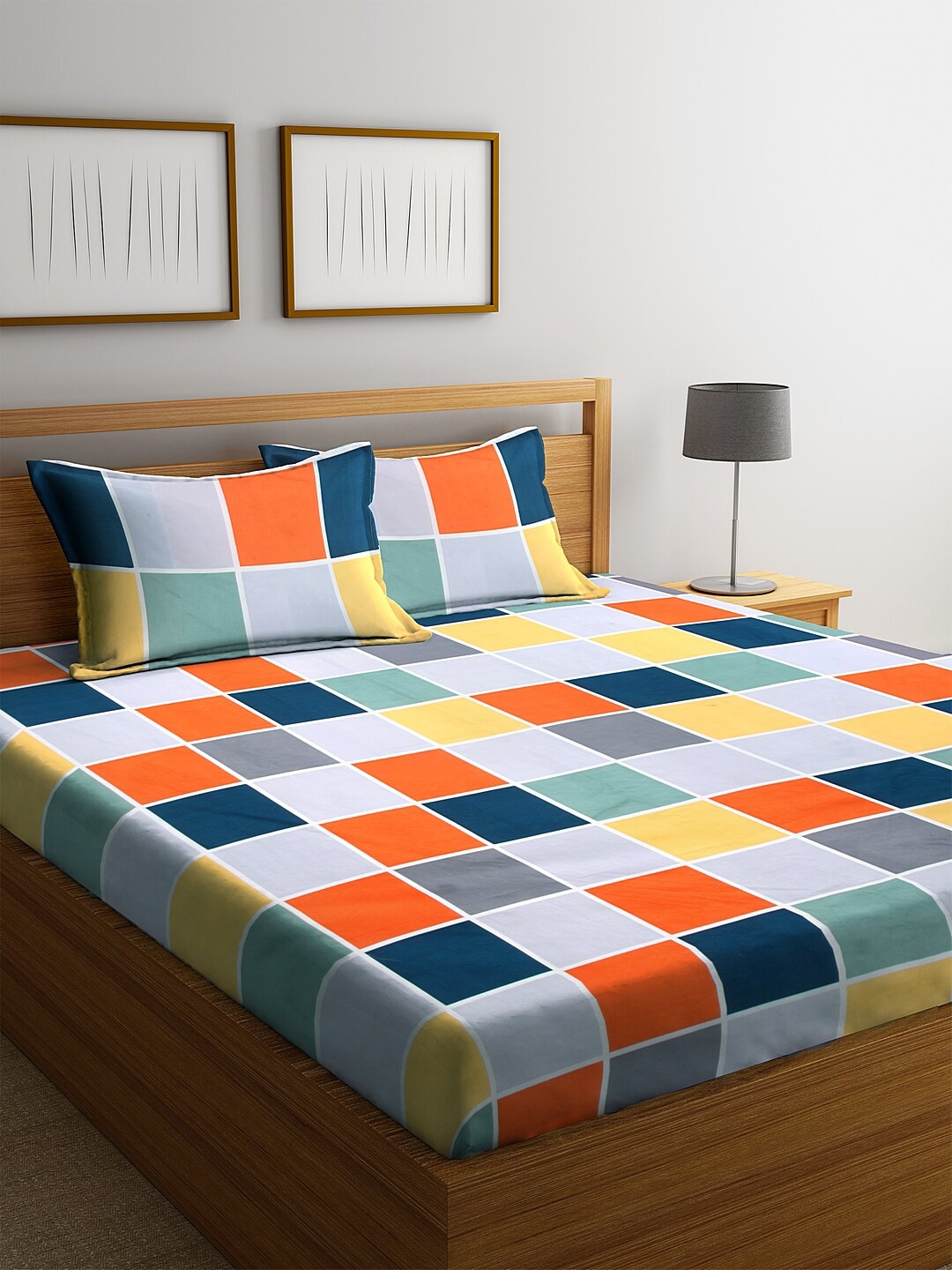 KLOTTHE Multicoloured Geometric 210 TC Cotton 1 King Bedsheet with 2 Pillow Covers, Multi