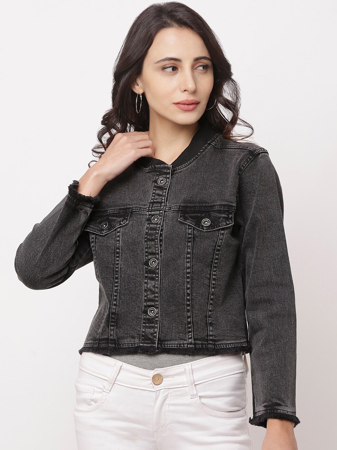

Globus Women Black Solid Crop Denim Jacket