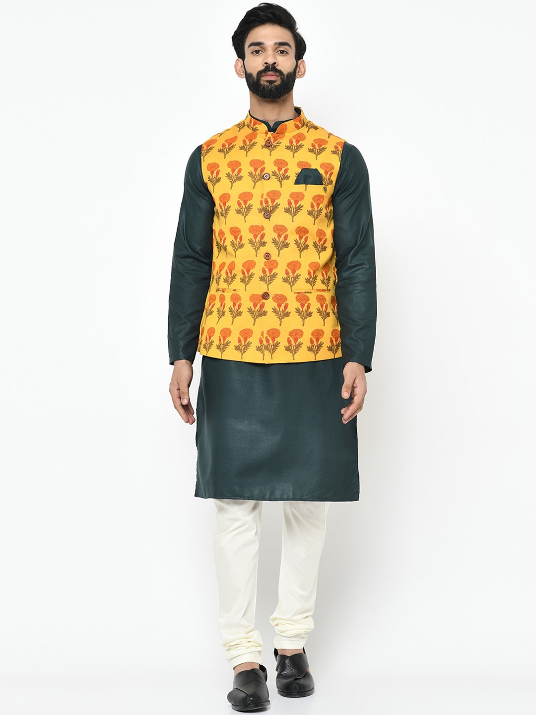 

Vartah Men Green & White Solid Kurta with Churidar & Nehru Jacket