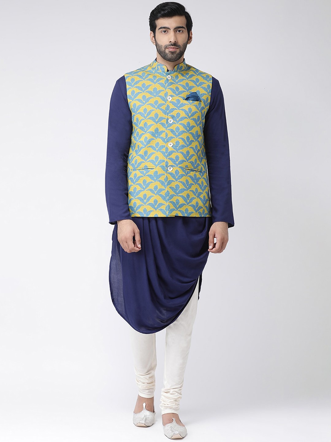 

Vartah Men Navy Blue & White Printed Kurta with Churidar & Nehru Jacket