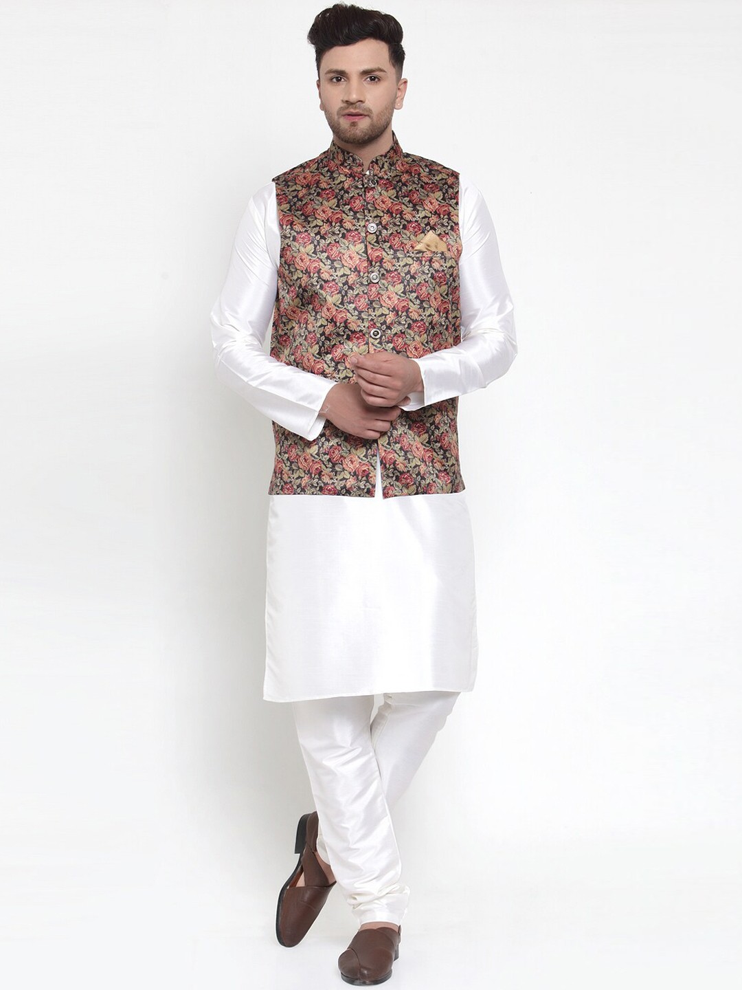 

Jompers Men White & Black Solid Kurta with Churidar & Nehru Jacket