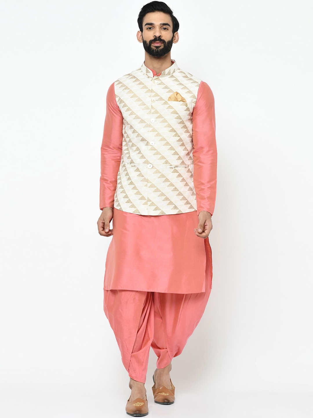 

Vartah Men Pink & Off-White Solid Kurta with Dhoti Pants & Nehru Jacket