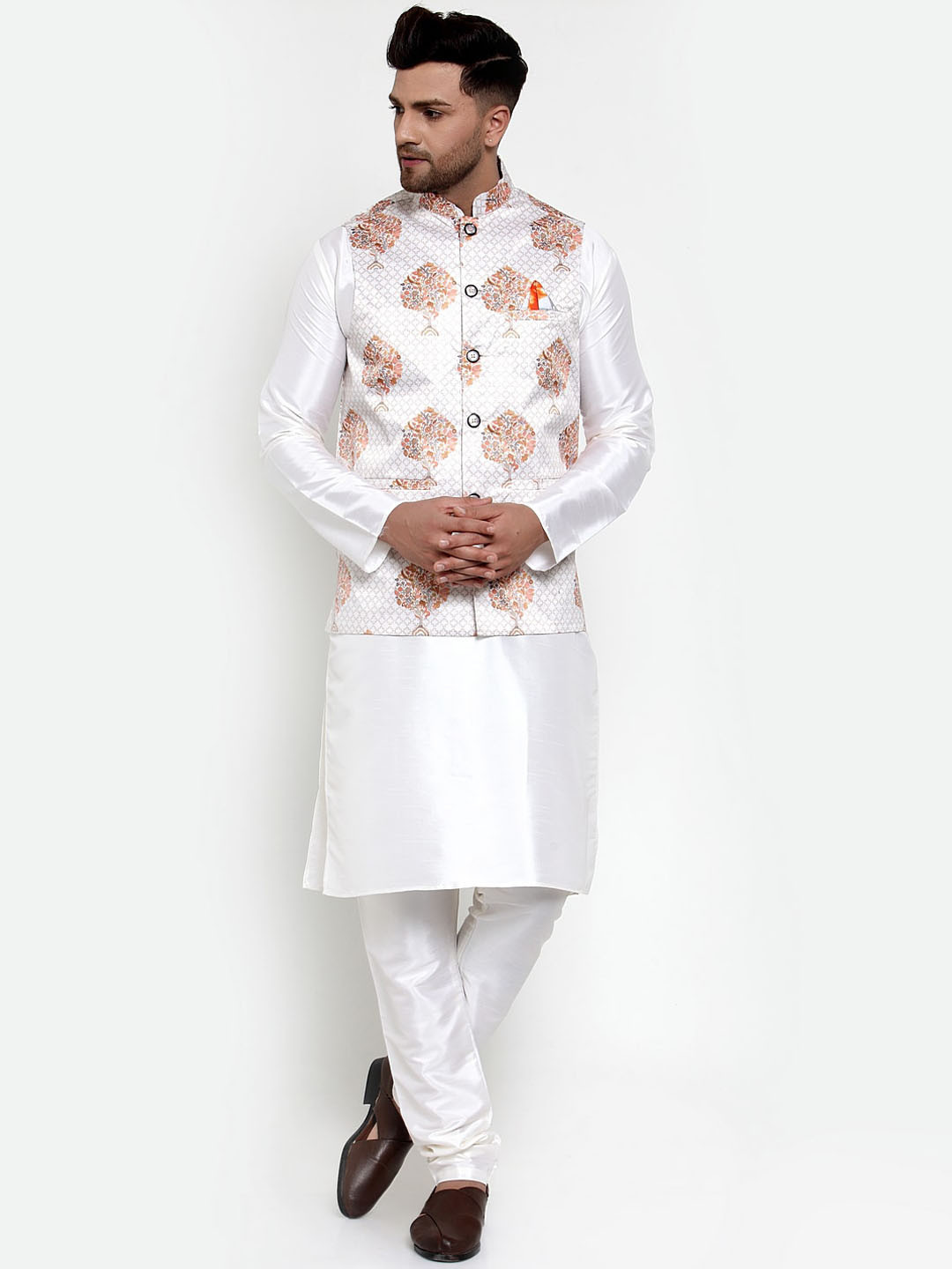 

Jompers Men Off-White Solid Kurti with Churidar & Nehru Jacket