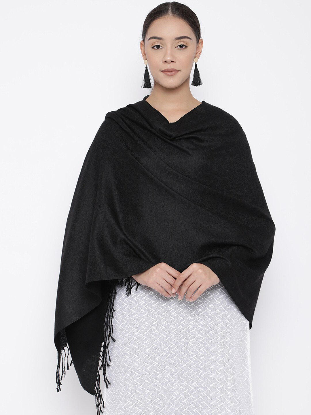

Pashmoda Women Black Solid Stole