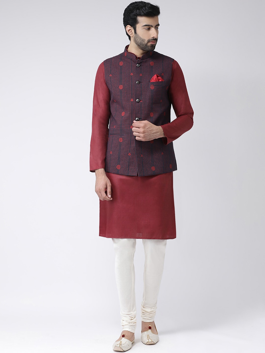 

Vartah Men Maroon & White Solid Kurta with Churidar & Nehru Jacket