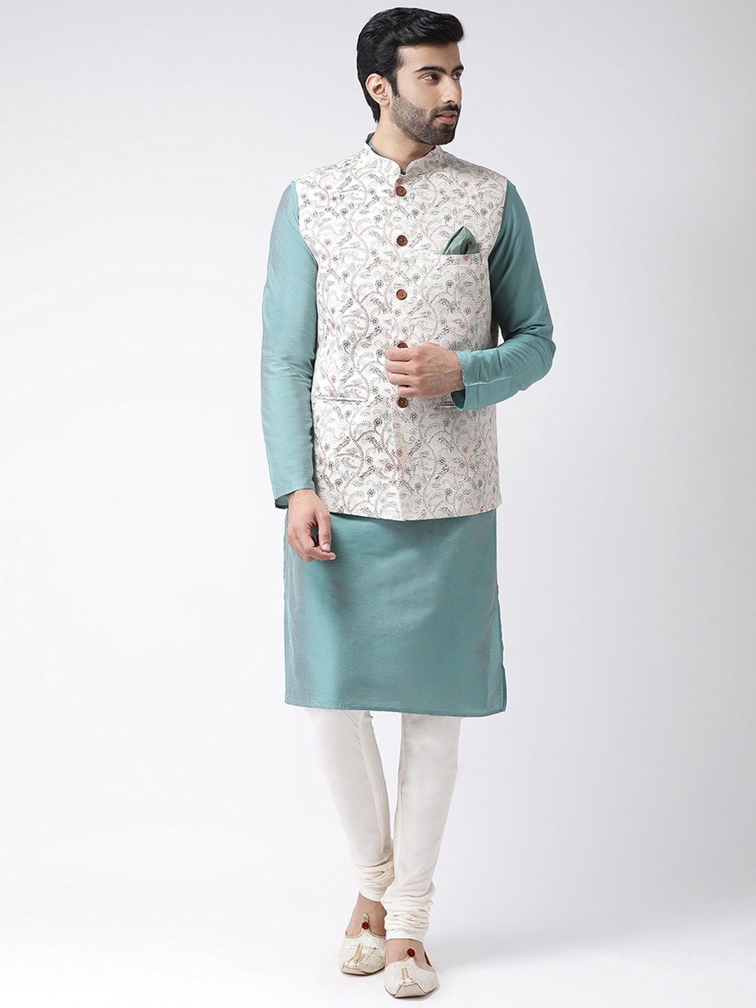 

Vartah Men Green & White Solid Kurta with Pyjamas