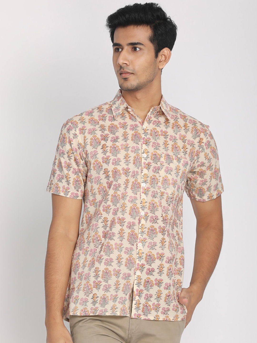 

Nakshi Men Beige Regular Fit Printed Casual Shirt