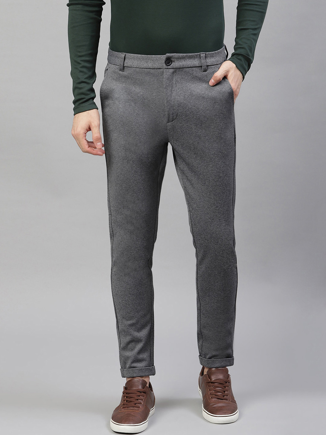 

LINDBERGH Men Grey Regular Fit Self Design Trousers