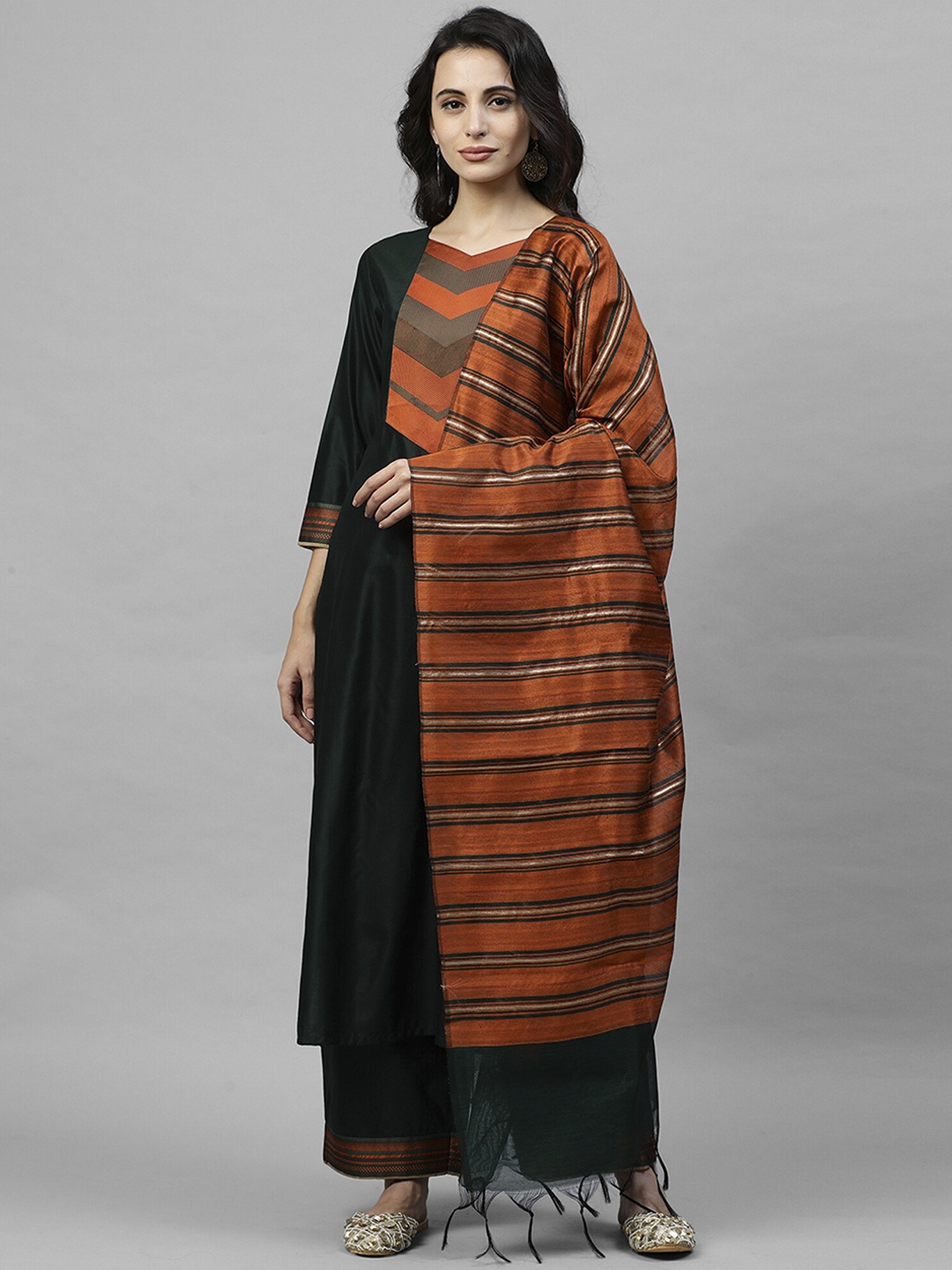 

Indo Era Women Green & Orange Solid Kurta with Palazzos & Dupatta