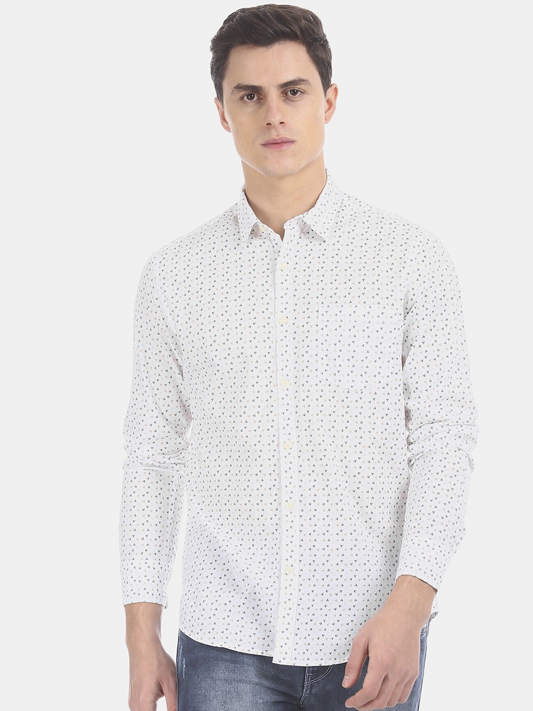 

Flying Machine Men White Regular Fit Printed Casual Shirt