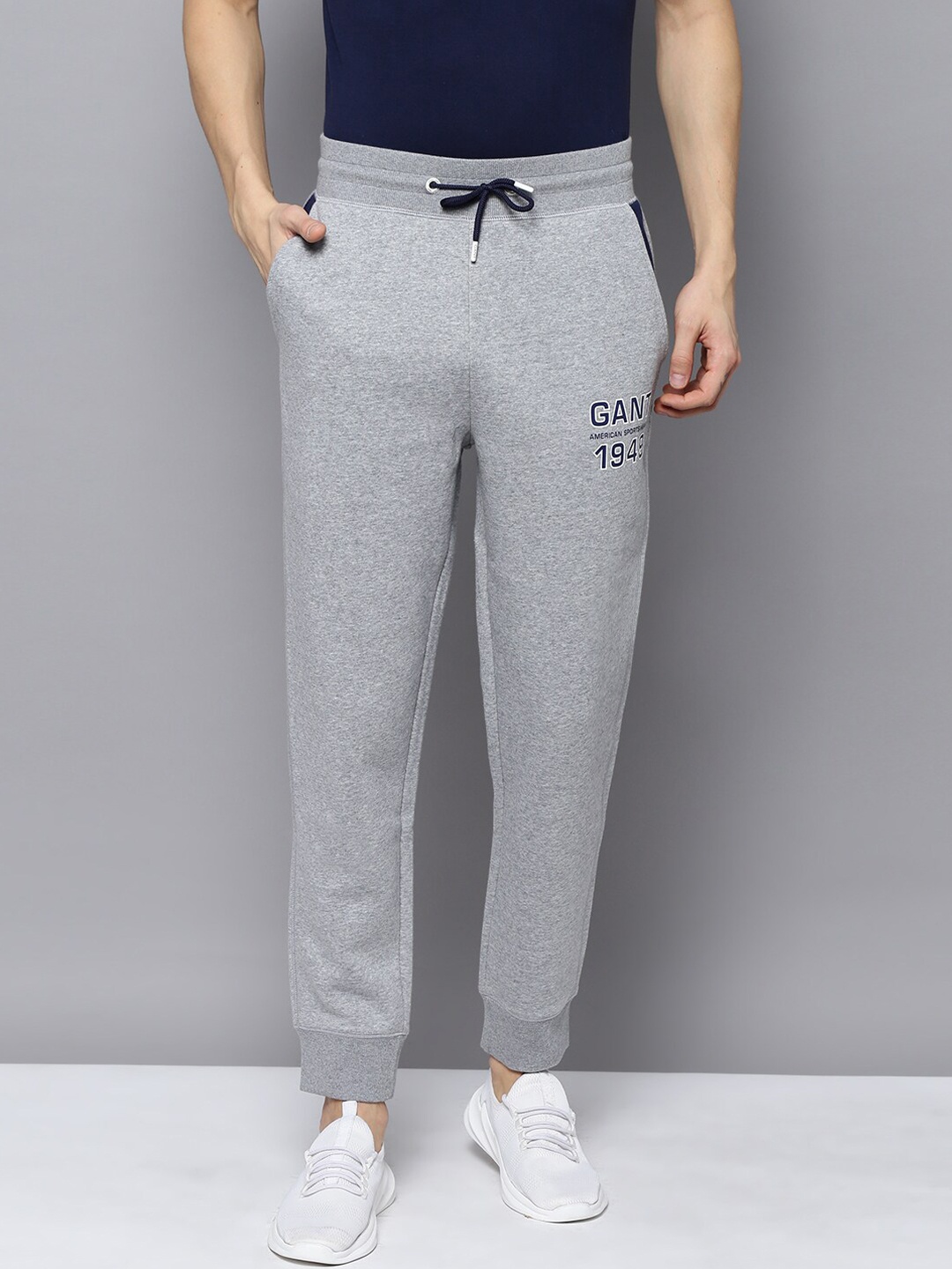 

Gant Men Grey Melange Solid Slim Fit Joggers