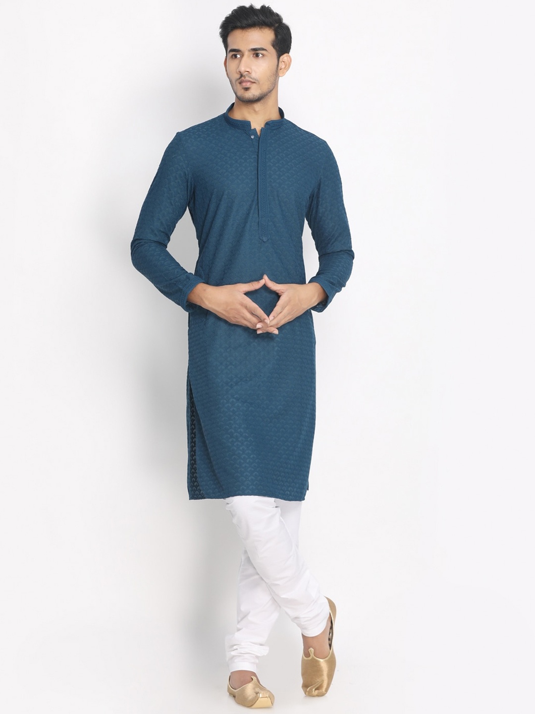 Manyavar Men Blue & White Chikankari Embroidered Kurta with Pyjamas