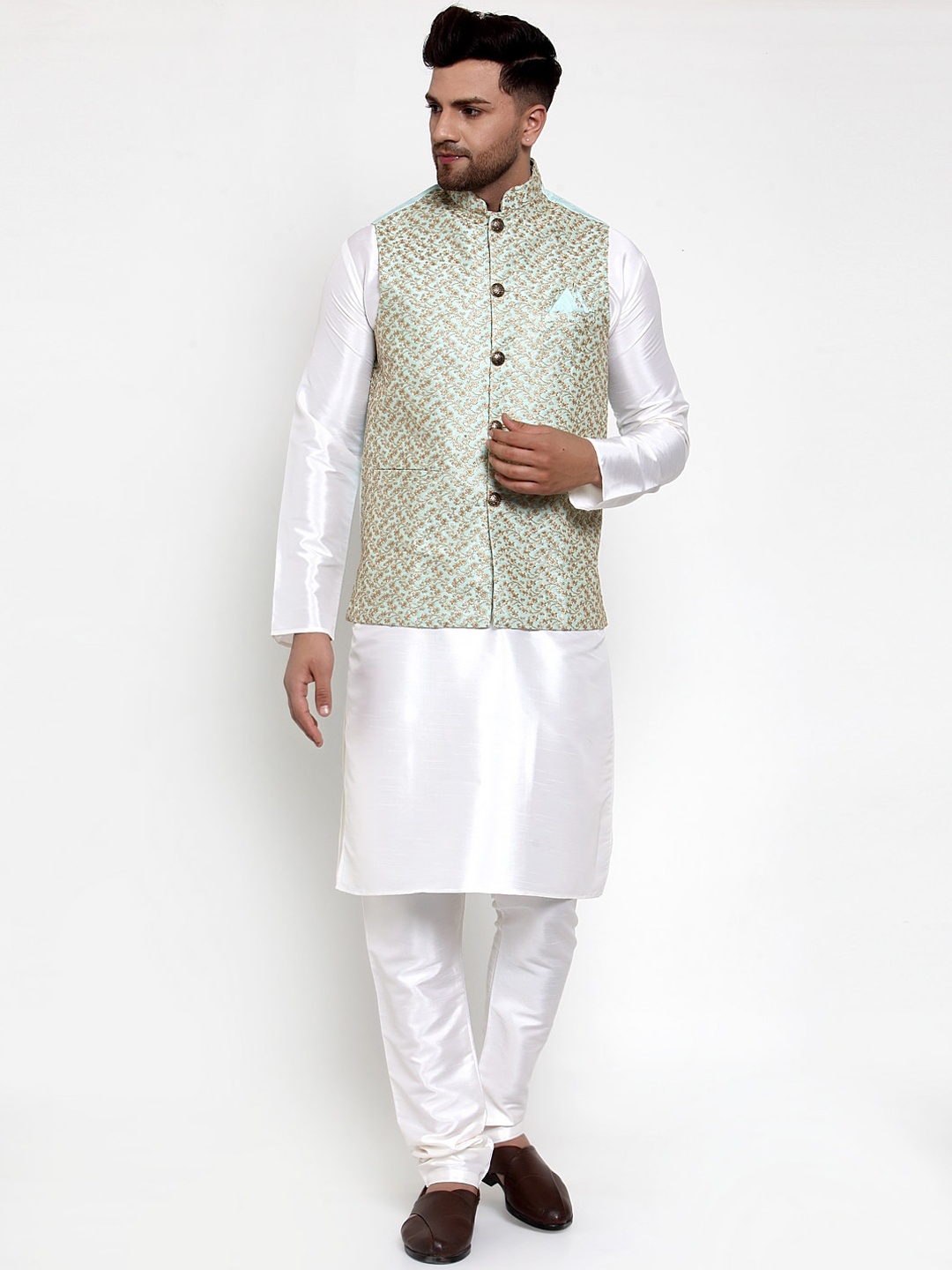 

Jompers Men Off-White & Blue Solid Kurta with Churidar & Nehru Jacket