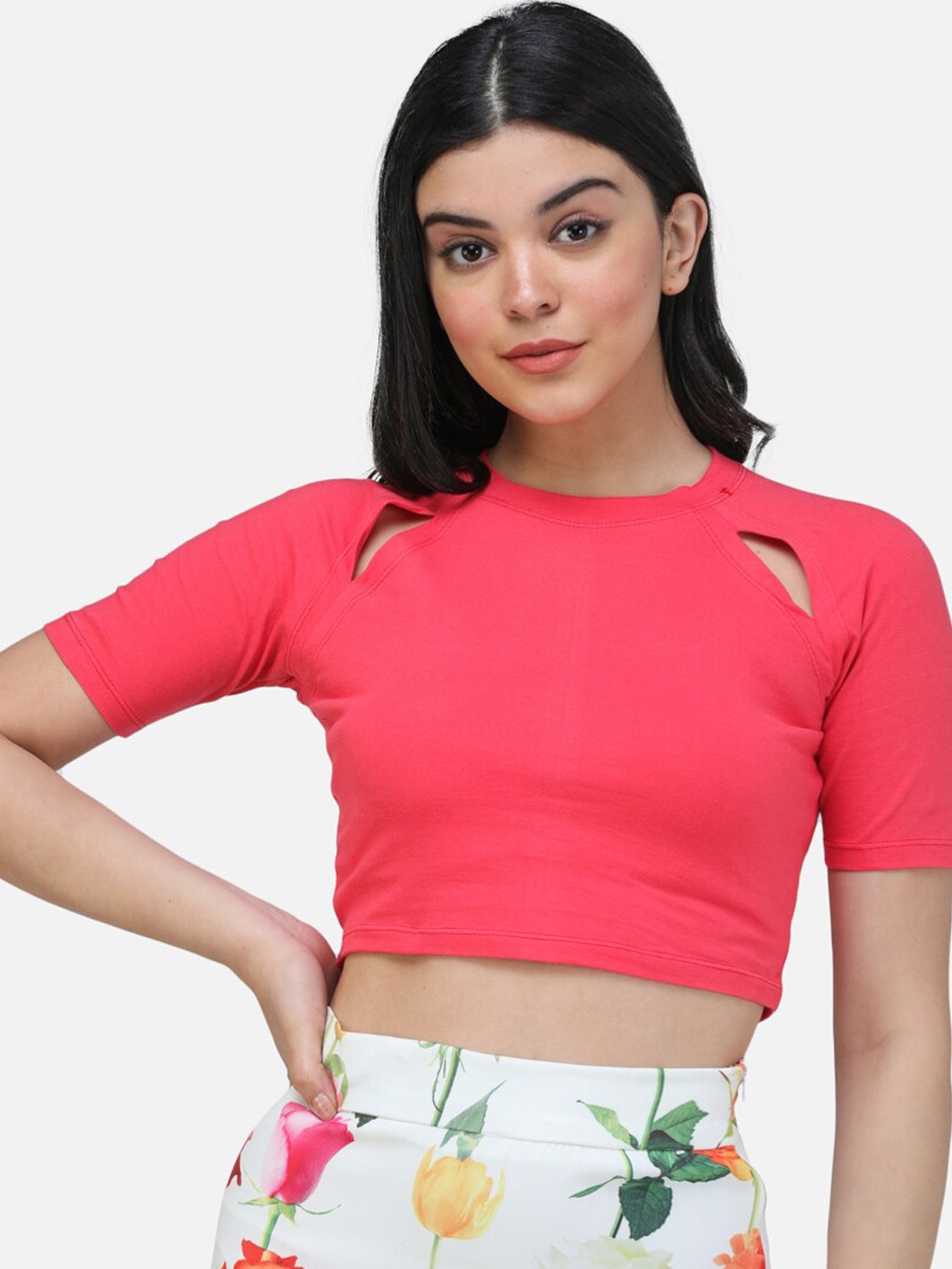 

SCORPIUS Women Coral Solid Fitted Top