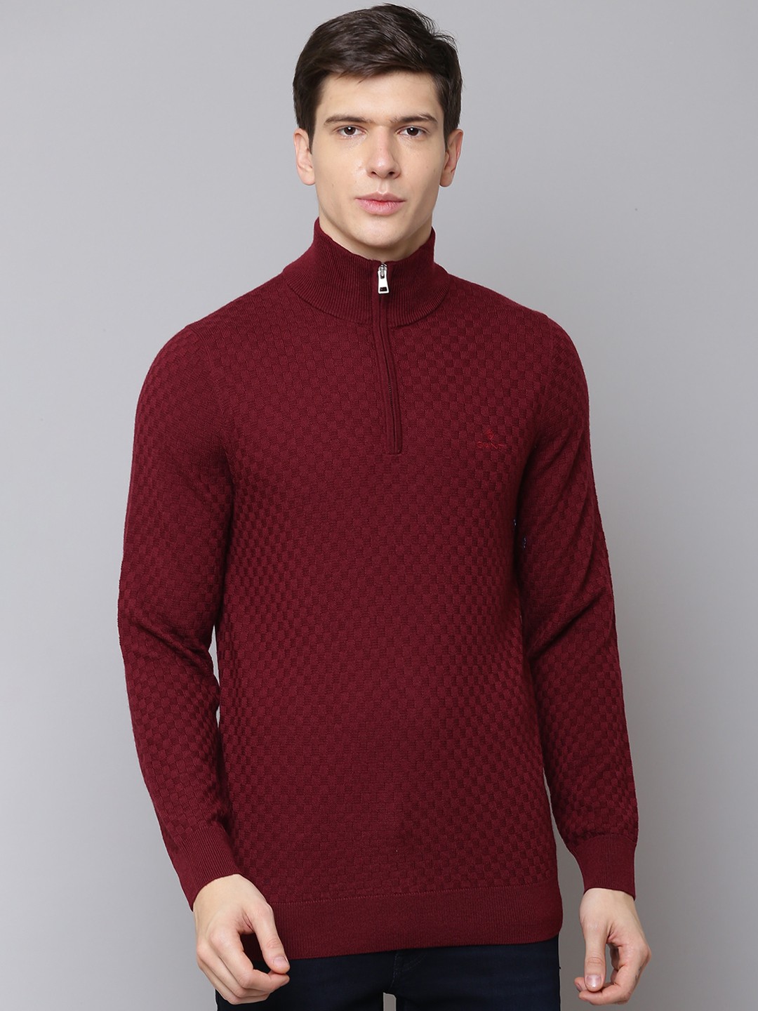 

GANT Men Red Self Design Pullover, Maroon