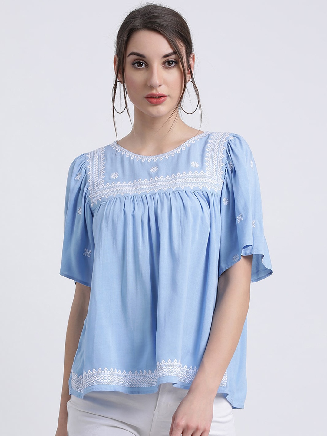 

Zink London Women Blue Embroidered Regular Top