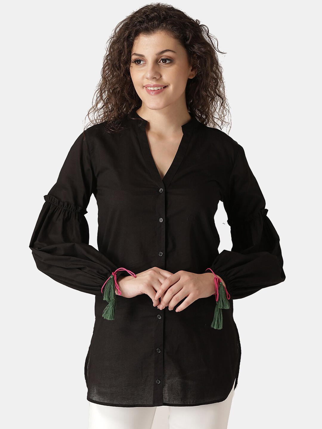 

DIVA WALK EXCLUSIVE Women Black Solid High-Low Top