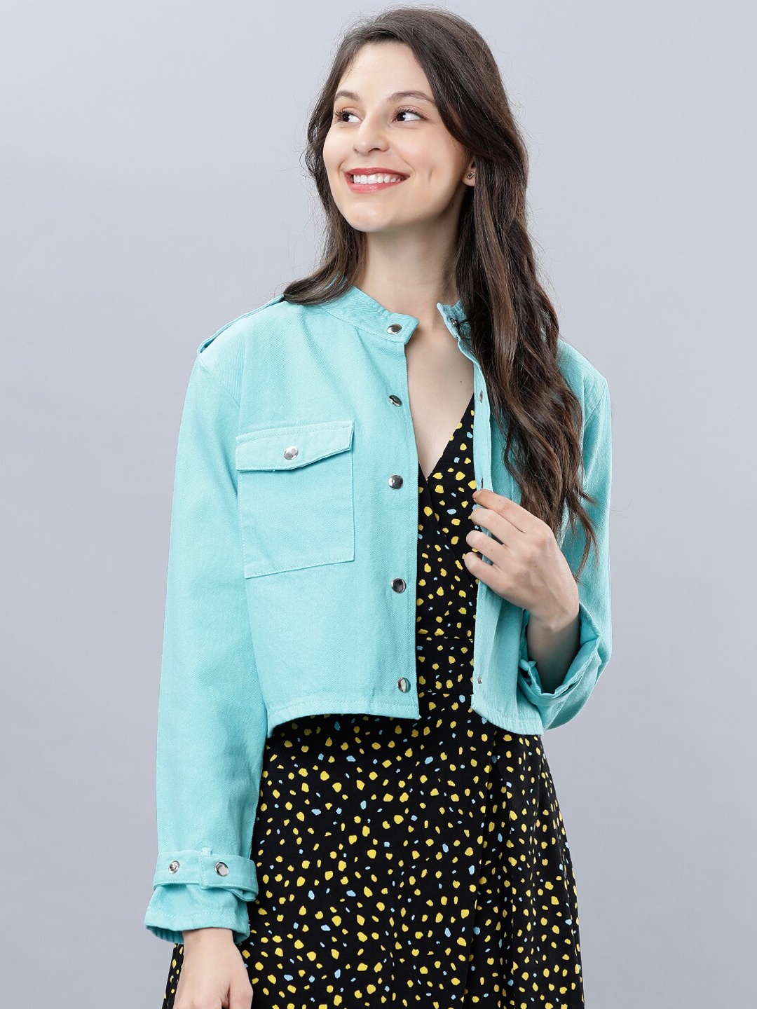 

Tokyo Talkies Women Blue Solid Crop Denim Jacket