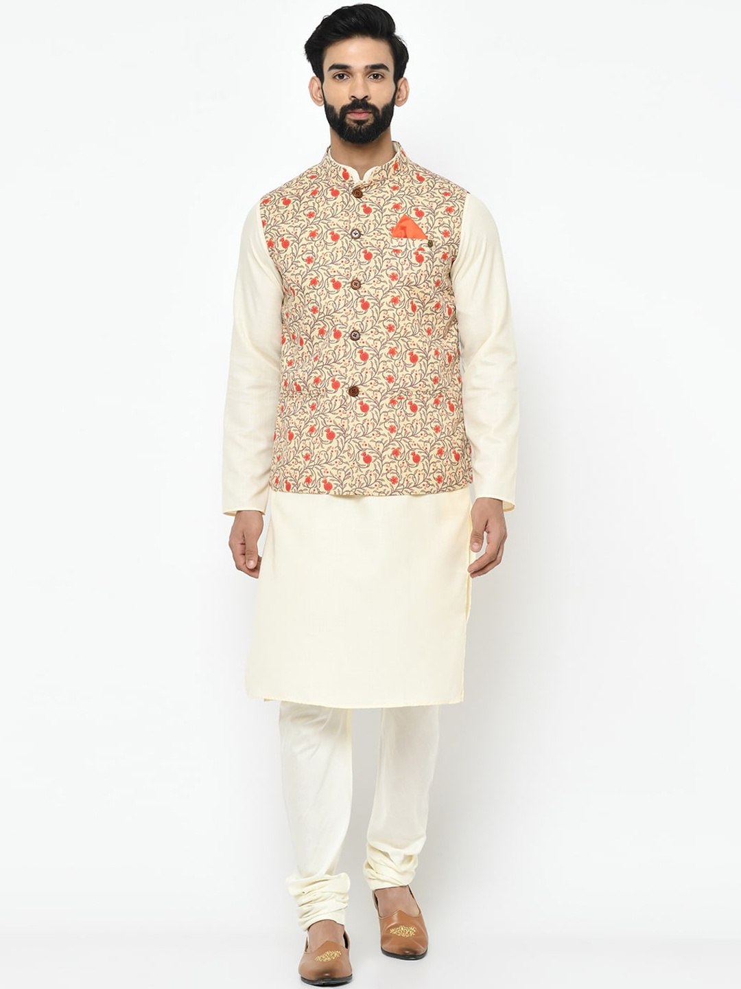 

Vartah Men Cream-Coloured & Orange Solid Kurta with Pyjamas & Nehru Jacket