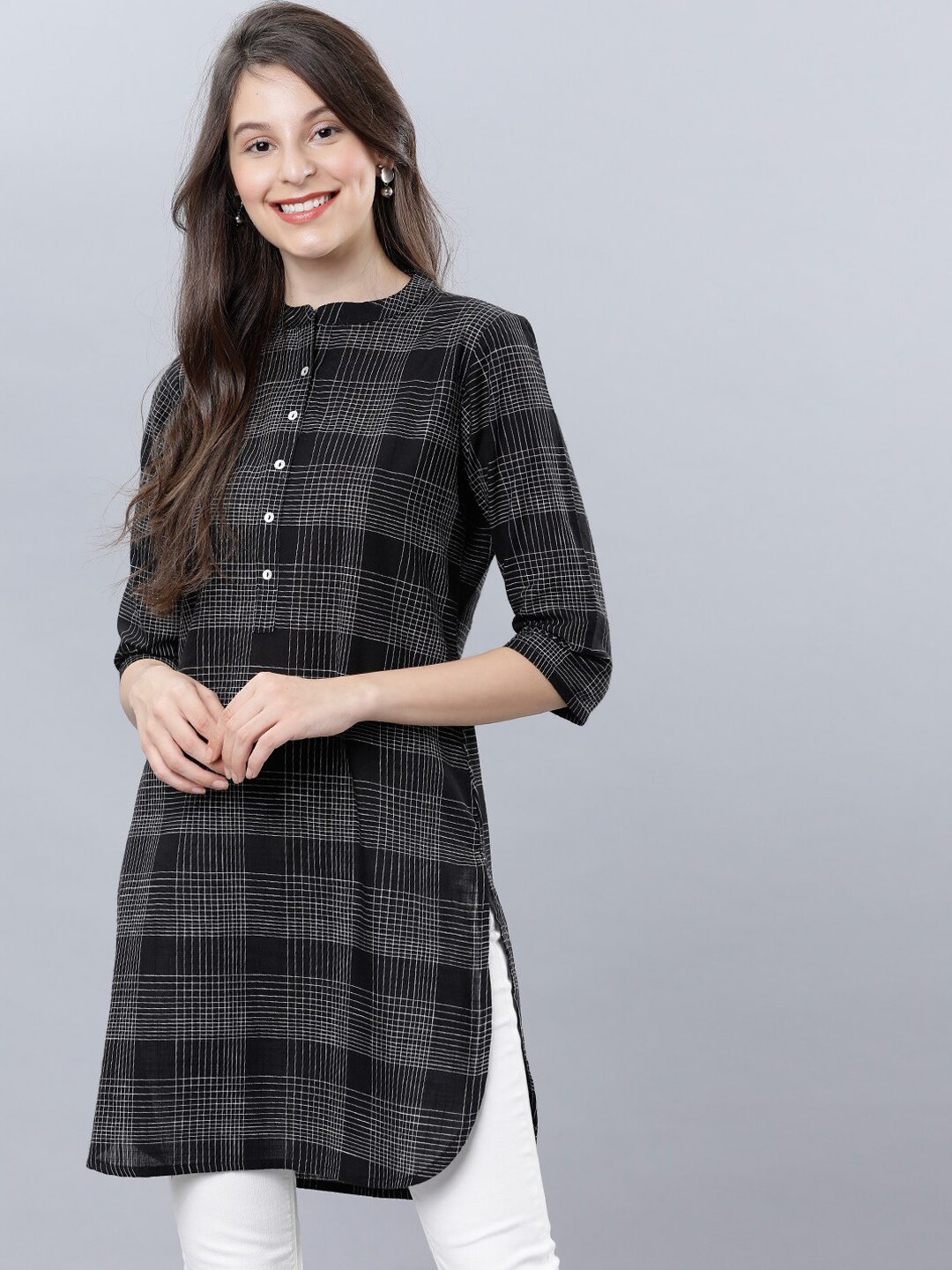Vishudh Women Black & Off-White Checked Tunics