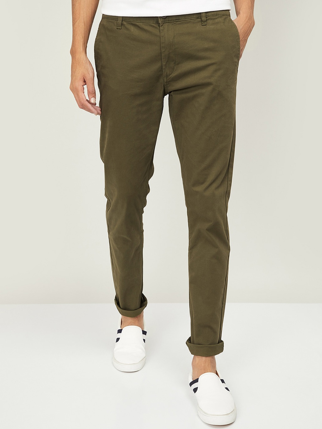 

Fame Forever by Lifestyle Men Olive Green Slim Fit Solid Chinos
