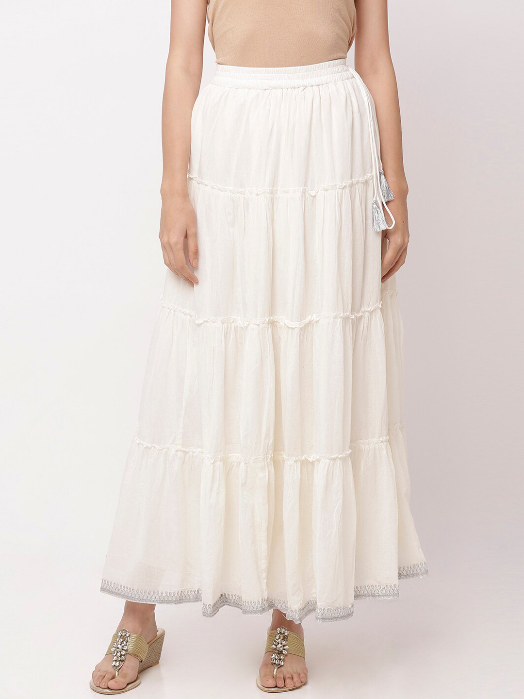 

Globus Women White Solid Tiered Maxi Skirt
