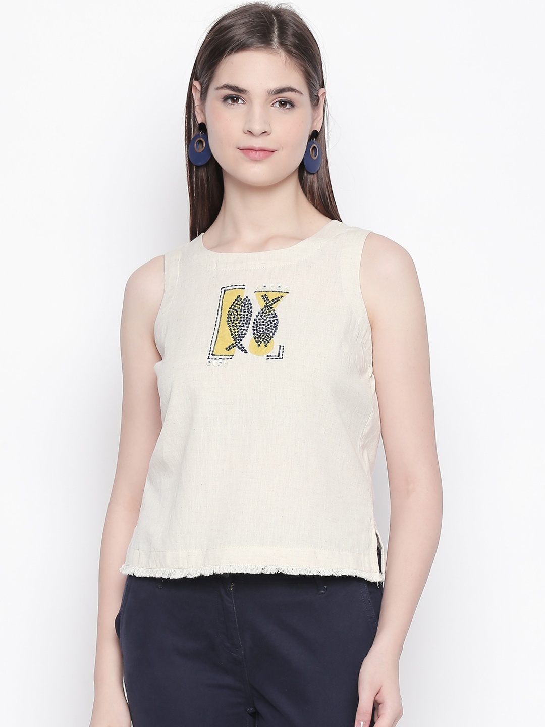 

AKKRITI BY PANTALOONS Women Off-White Printed Top