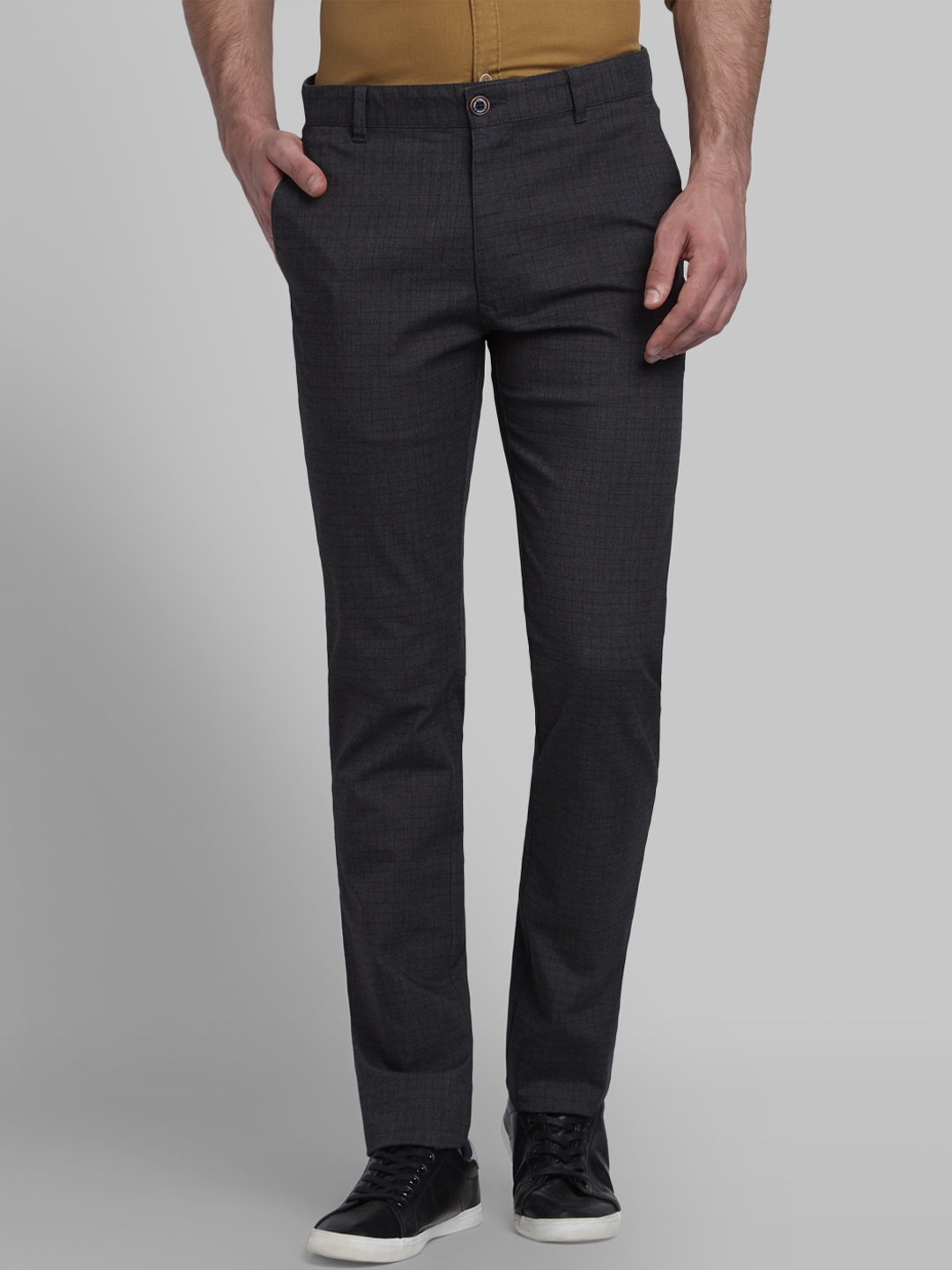 

Parx Men Black Slim Fit Checked Regular Trousers