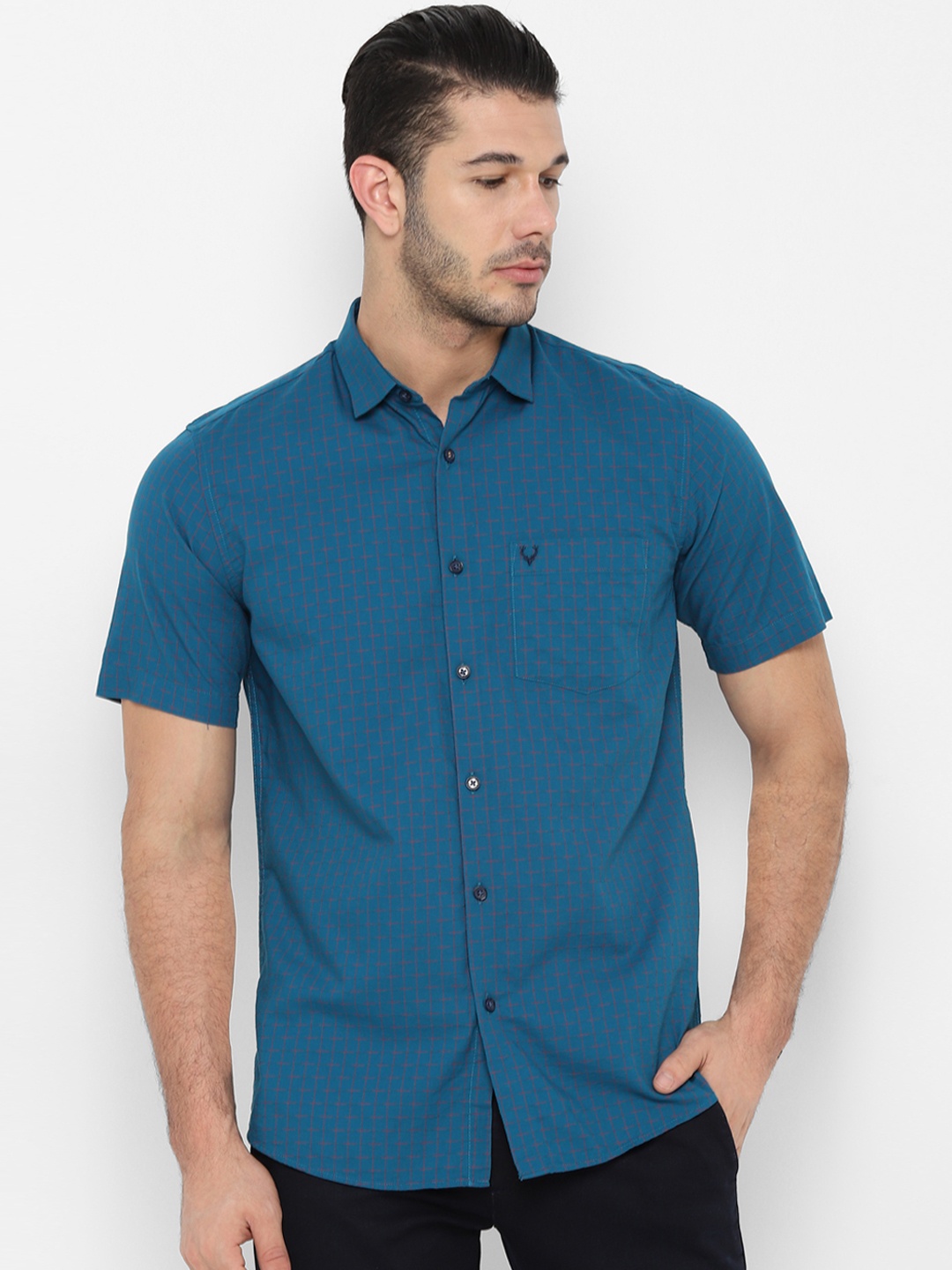

Allen Solly Men Teal Green & Red Slim Fit Checked Casual Shirt