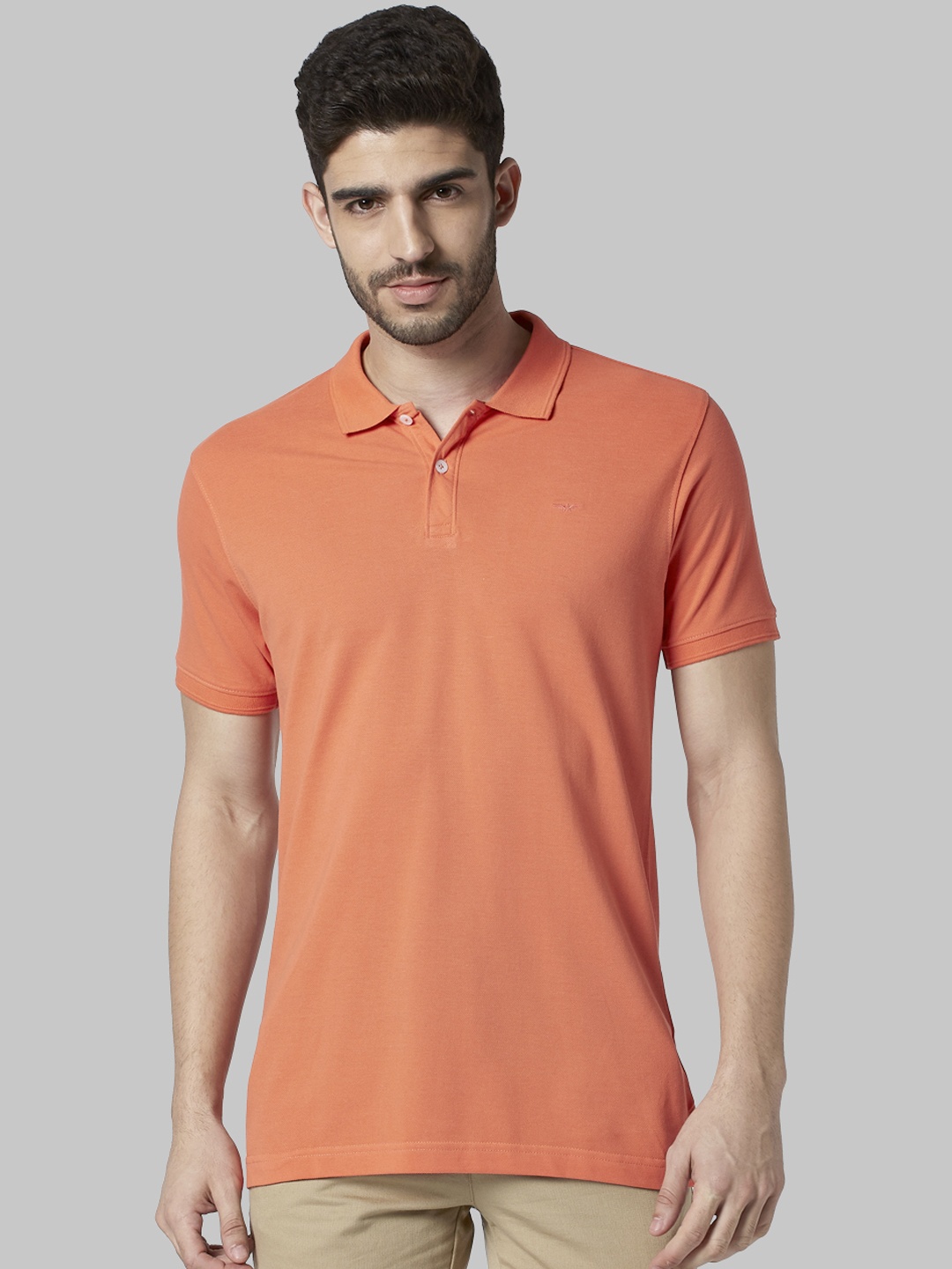 

Park Avenue Men Orange Solid Polo Collar T-shirt