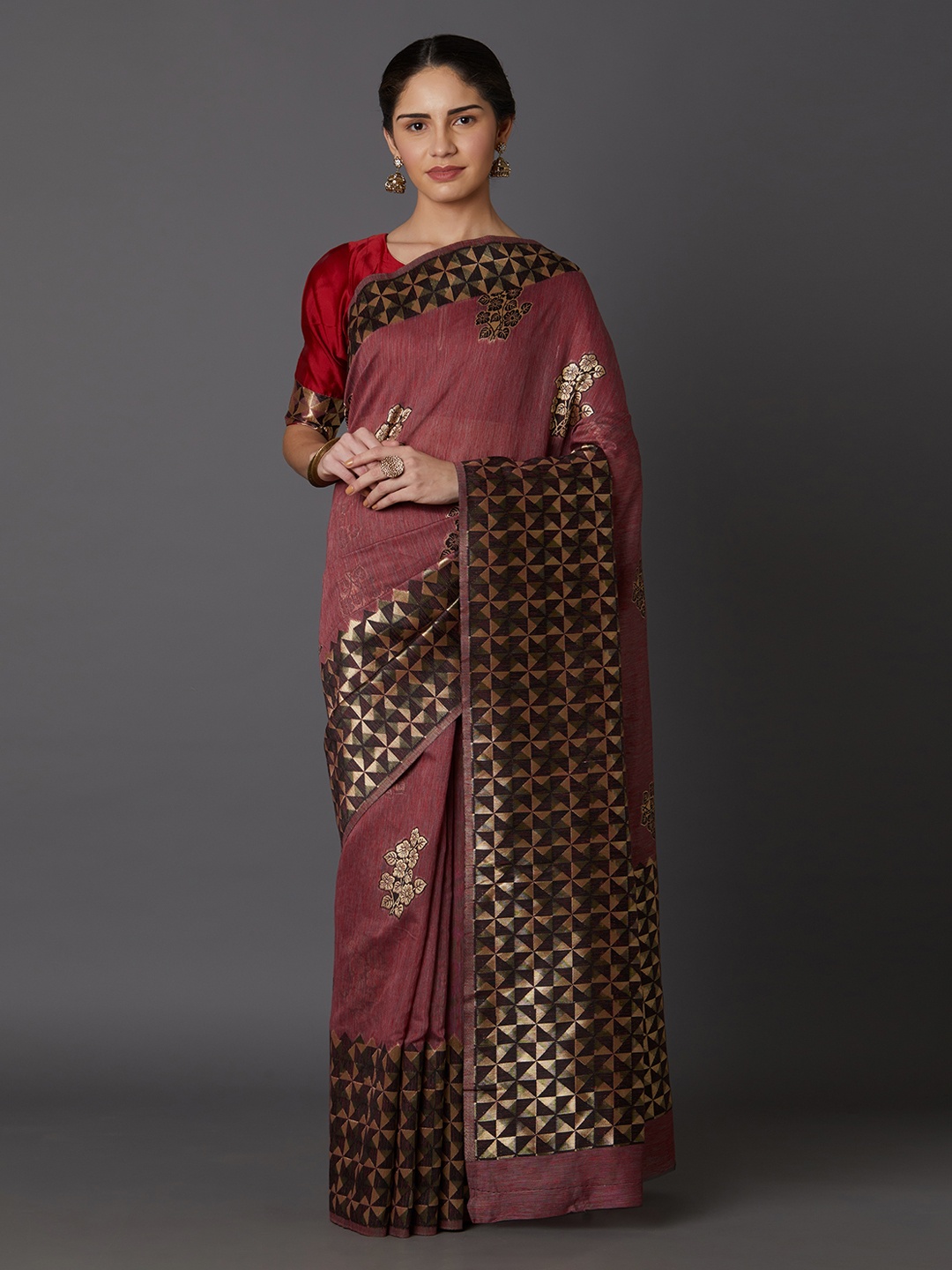 

Mitera Maroon Silk Blend Woven Design Kanjeevaram Saree