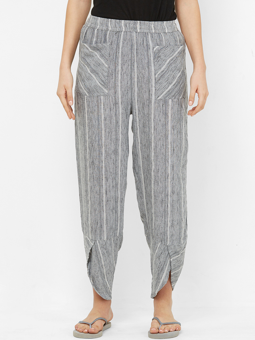 

Mystere Paris Women Grey Striped Lounge Pants
