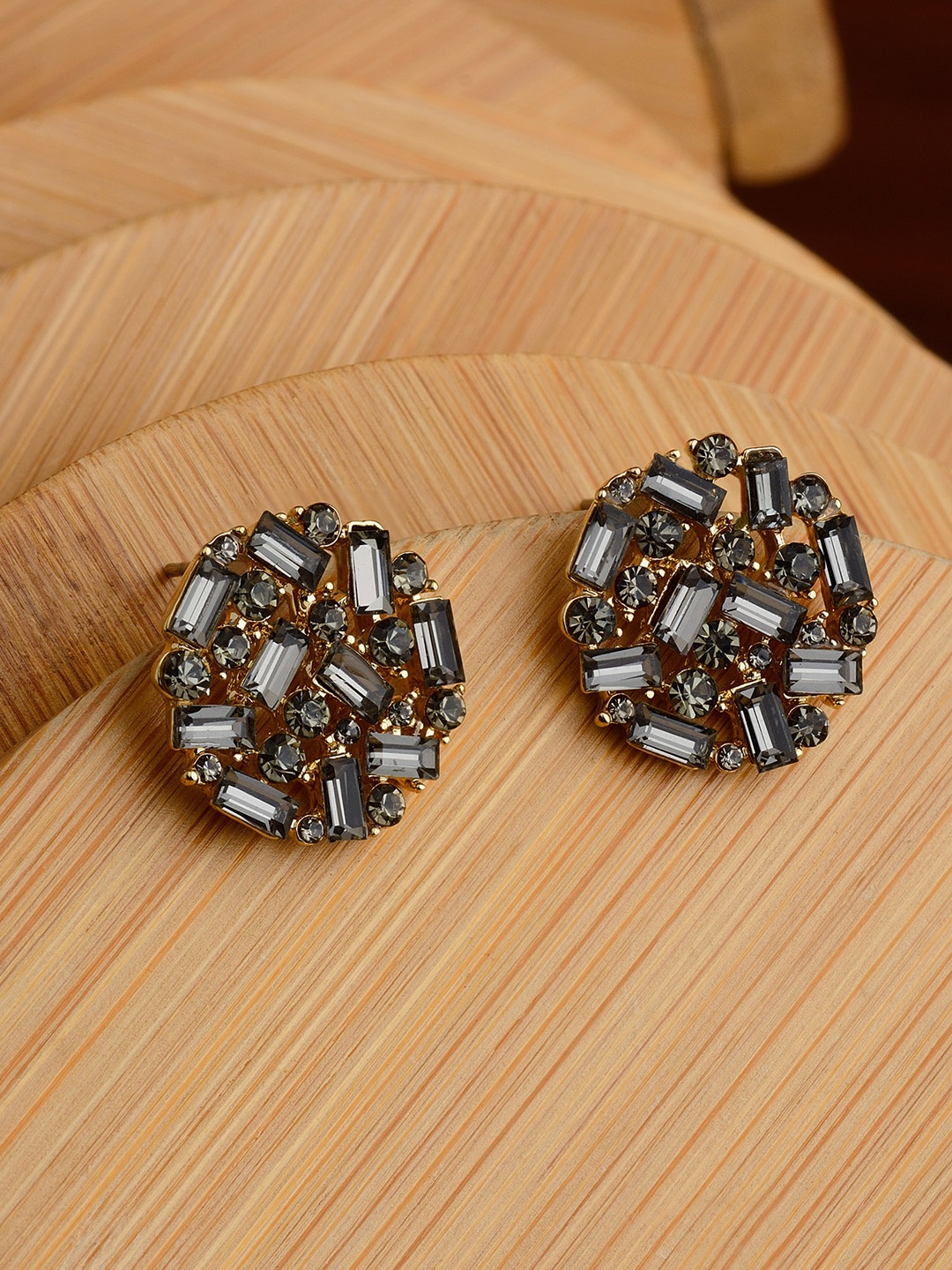 

E2O Black & Gold-Plated Circular Studs