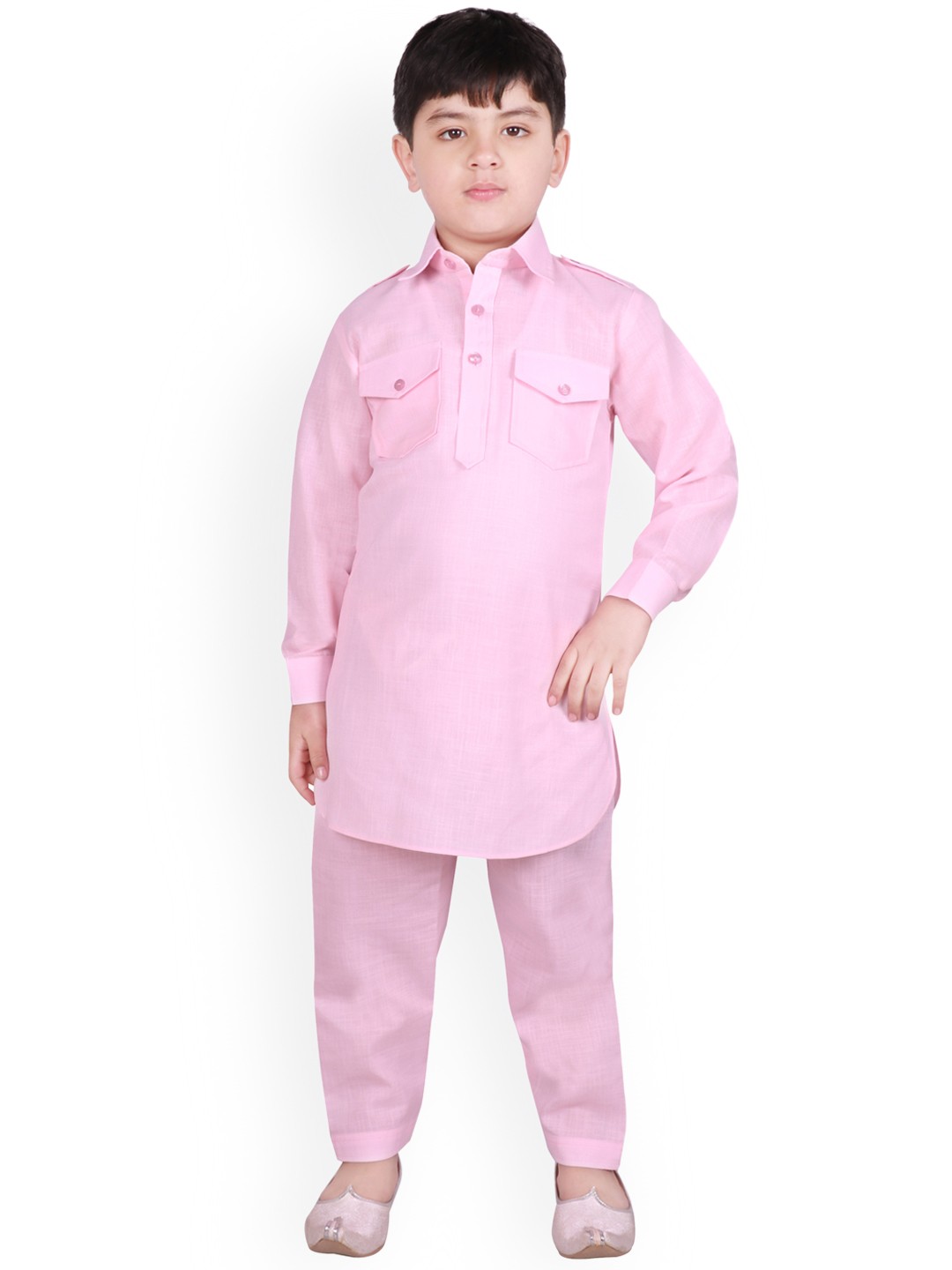 

SG YUVRAJ Boys Pink Solid Kurta with Salwar