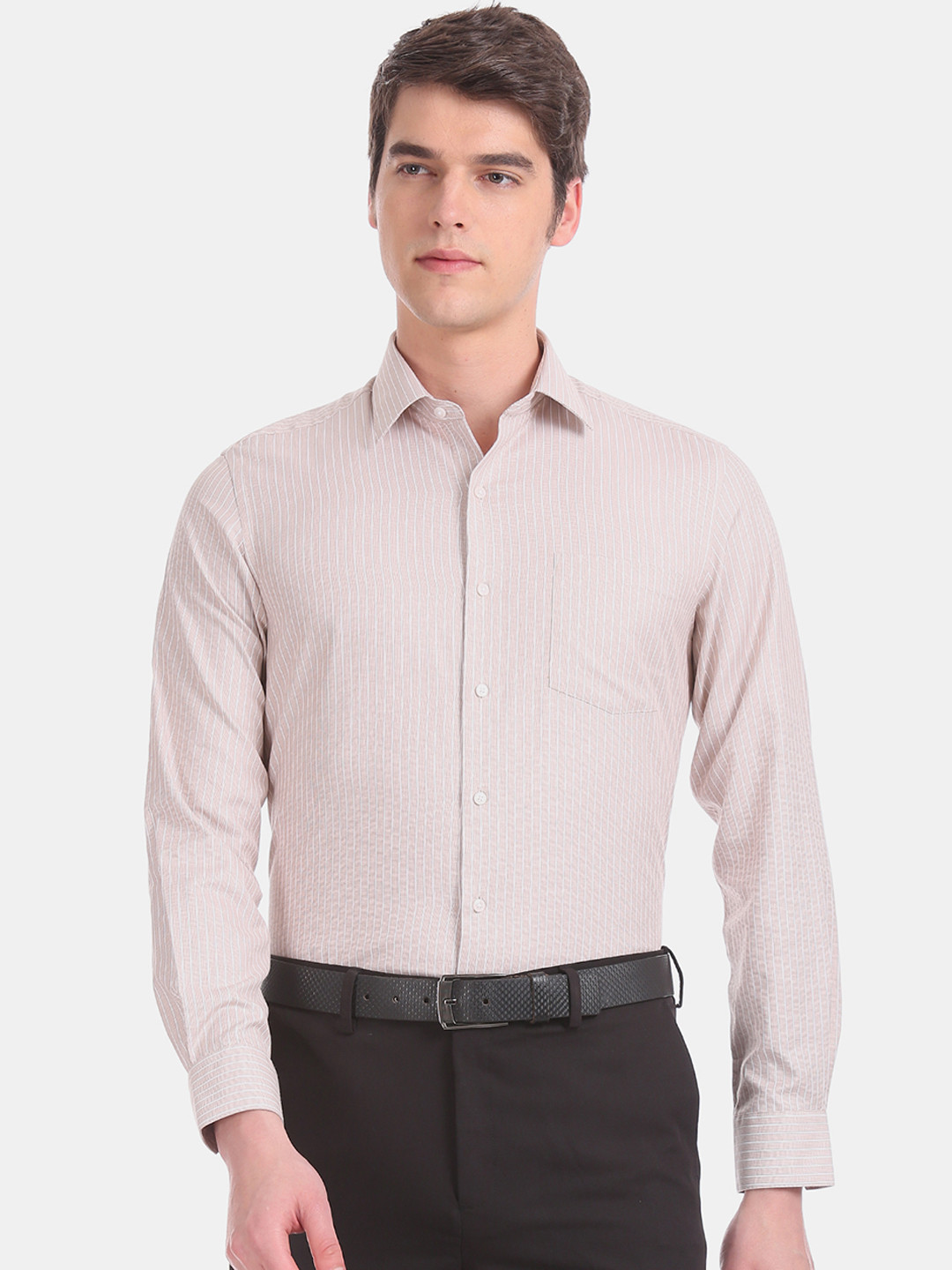 

Arrow Men Beige Slim Fit Striped Formal Shirt
