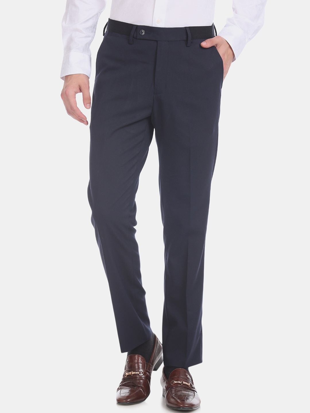 

Arrow Men Blue Tapered Fit Solid Formal Trousers