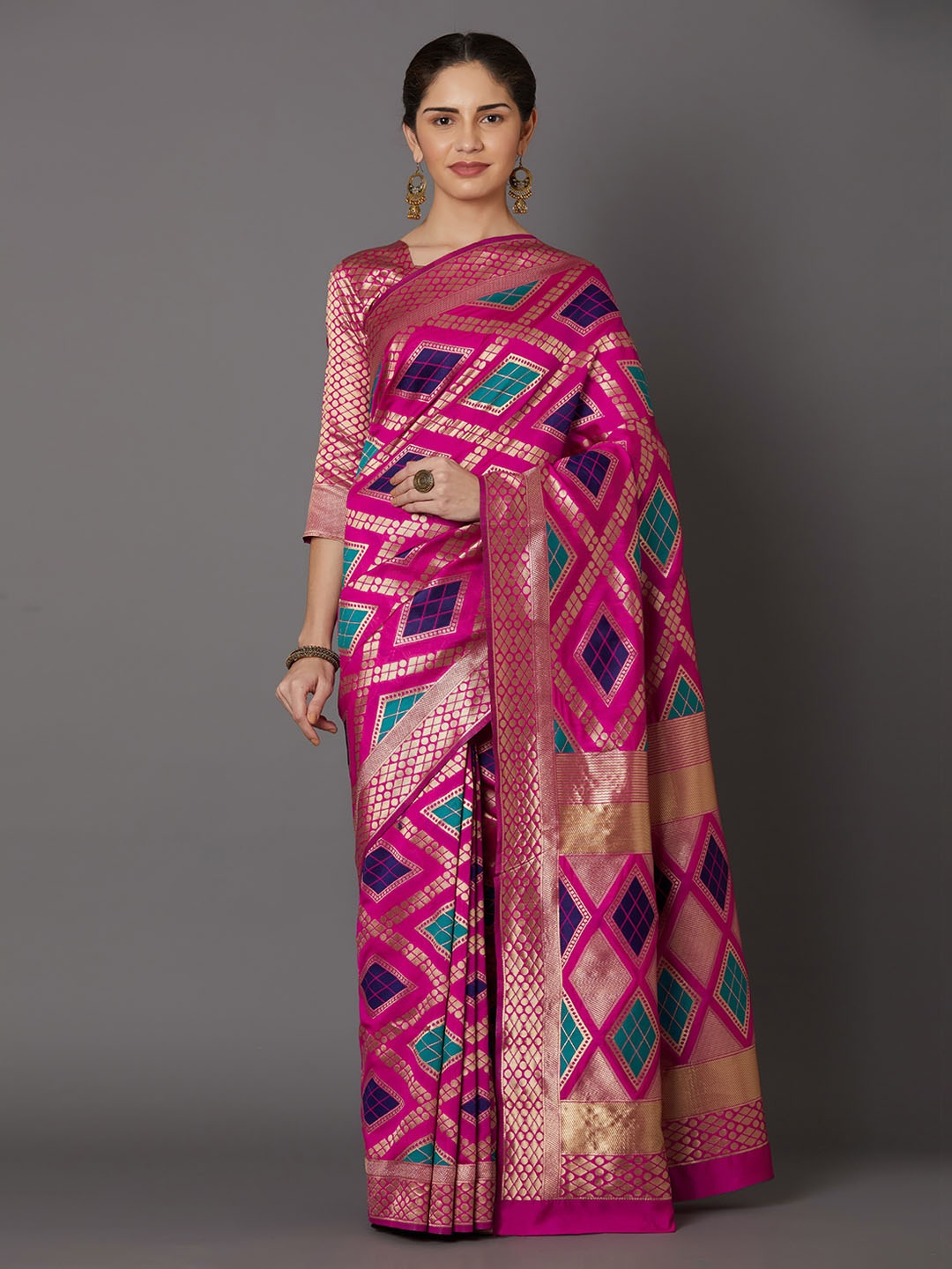

Mitera Pink & Gold-Toned Silk Blend Woven Design Kanjeevaram Saree