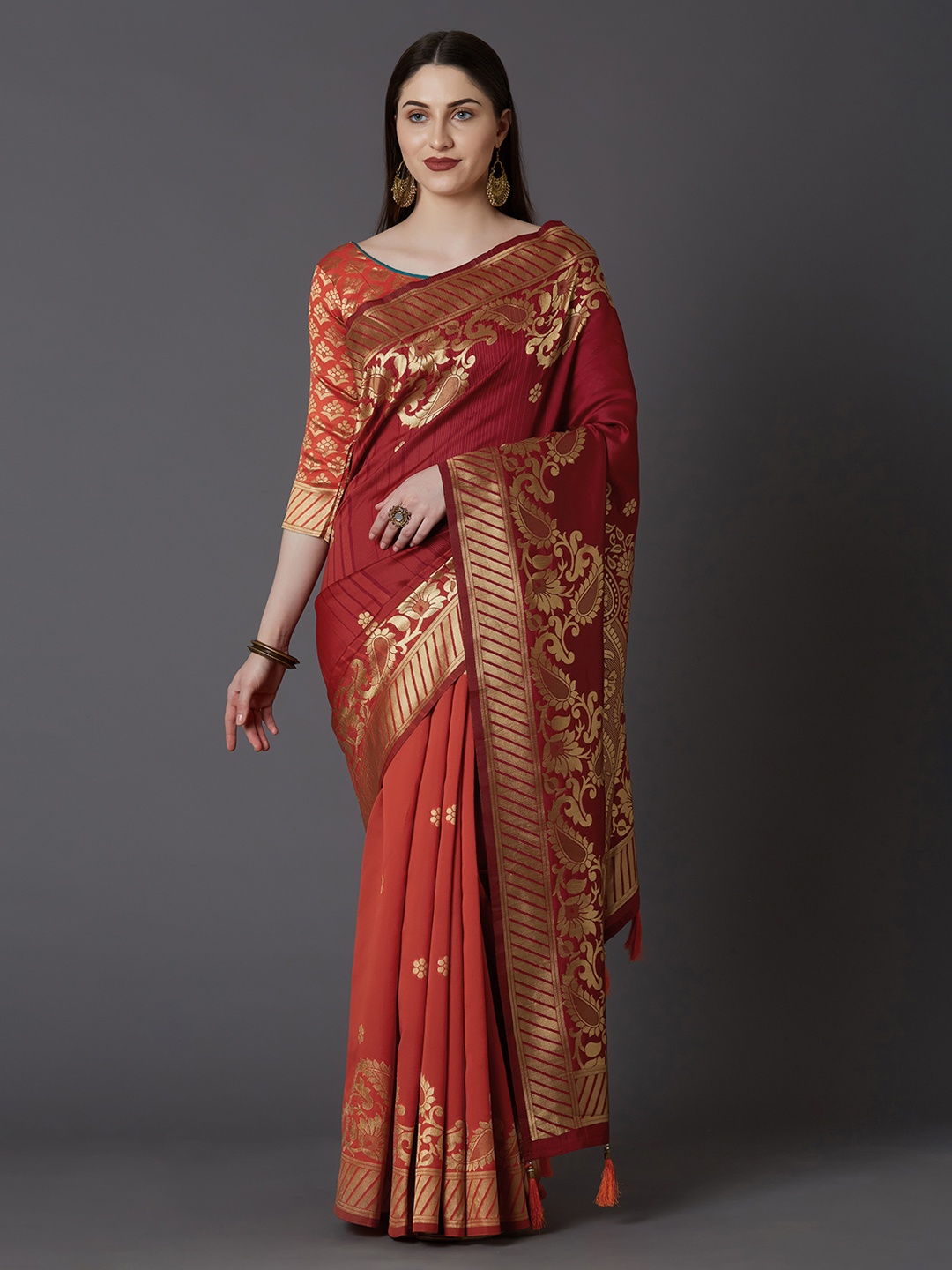 

Mitera Red & Gold-Toned Silk Blend Woven Design Kanjeevaram Saree